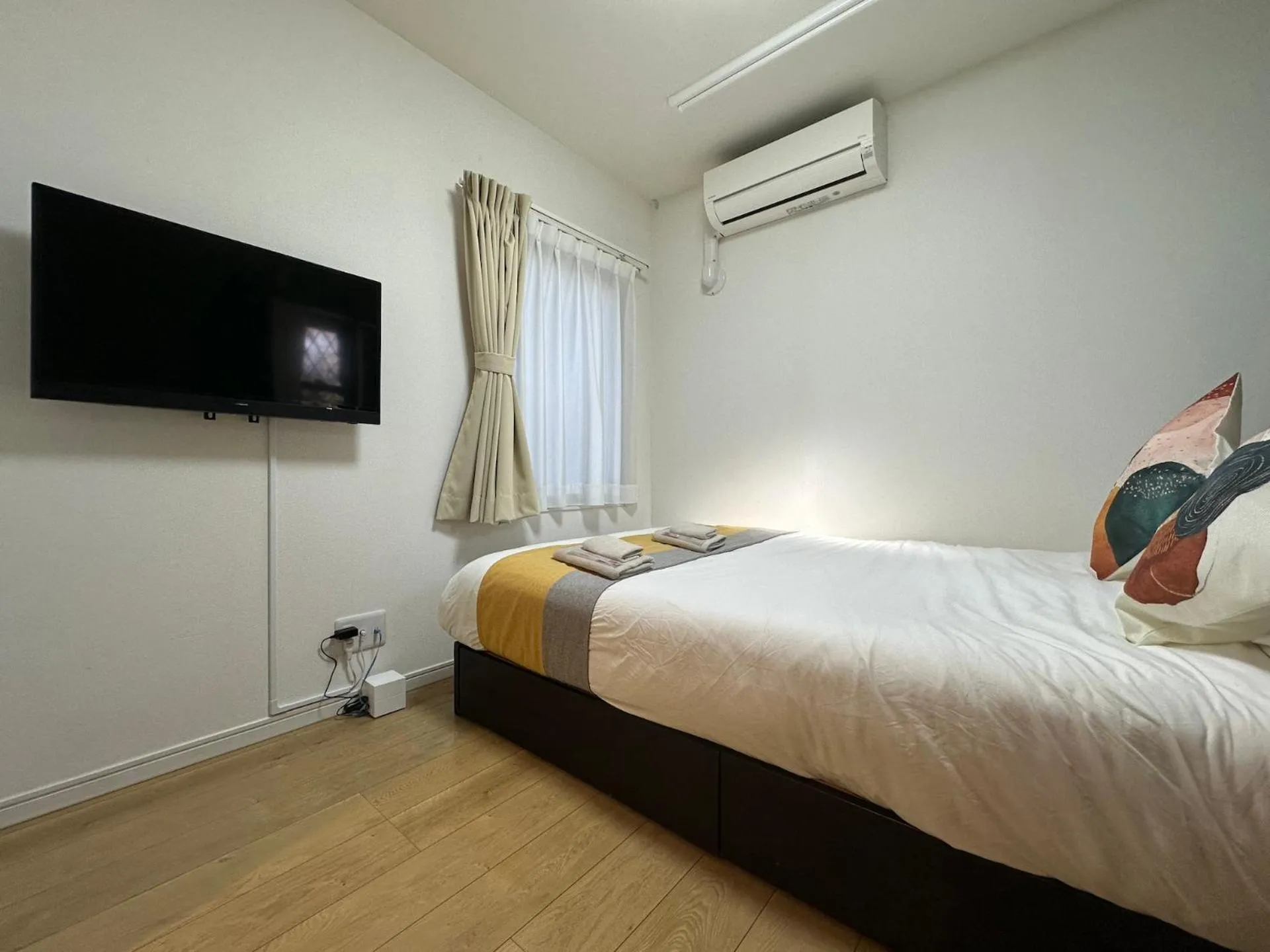 Bed in nestay inn tokyo kagurazaka