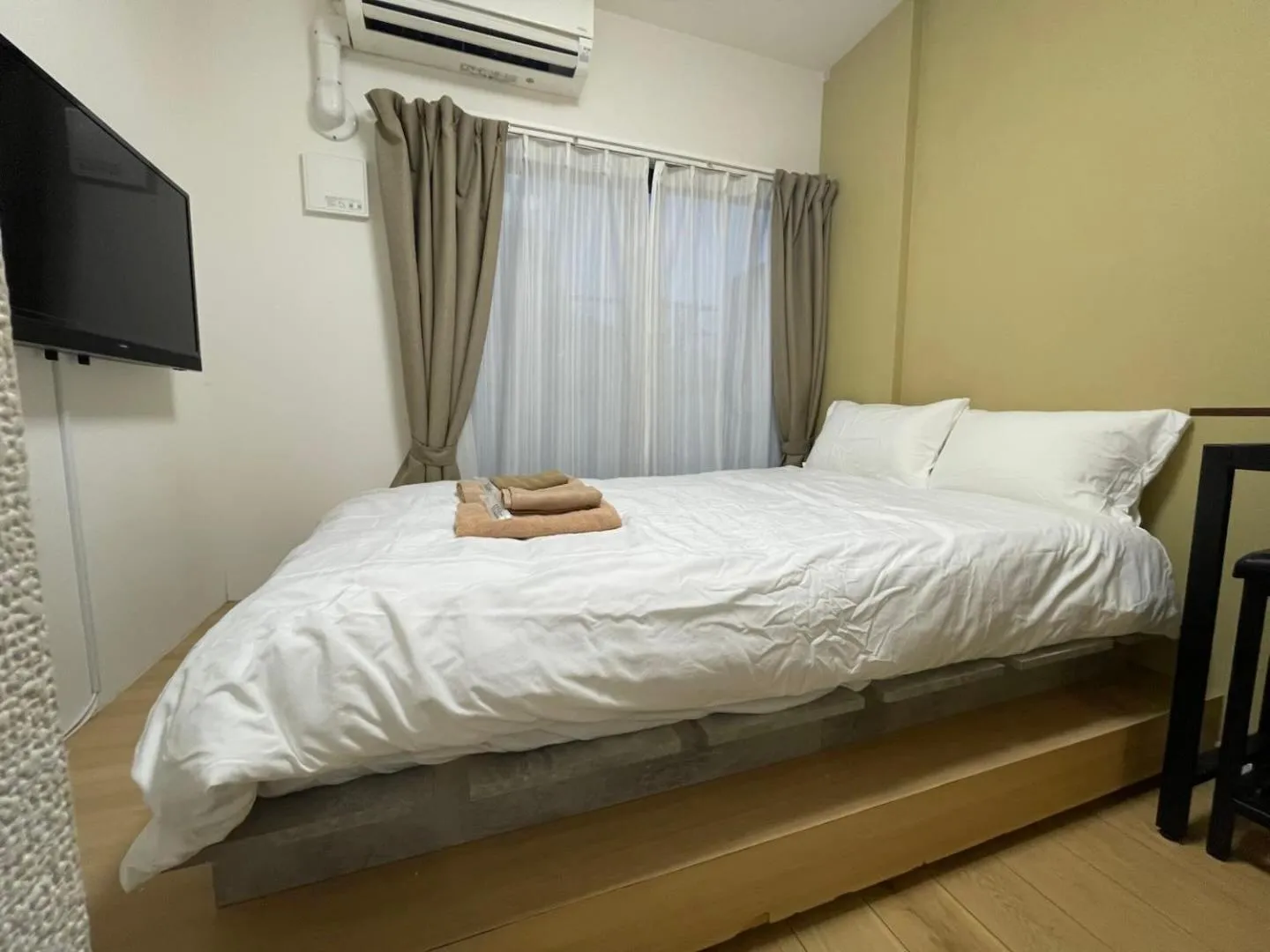 Bed in nestay inn tokyo kagurazaka