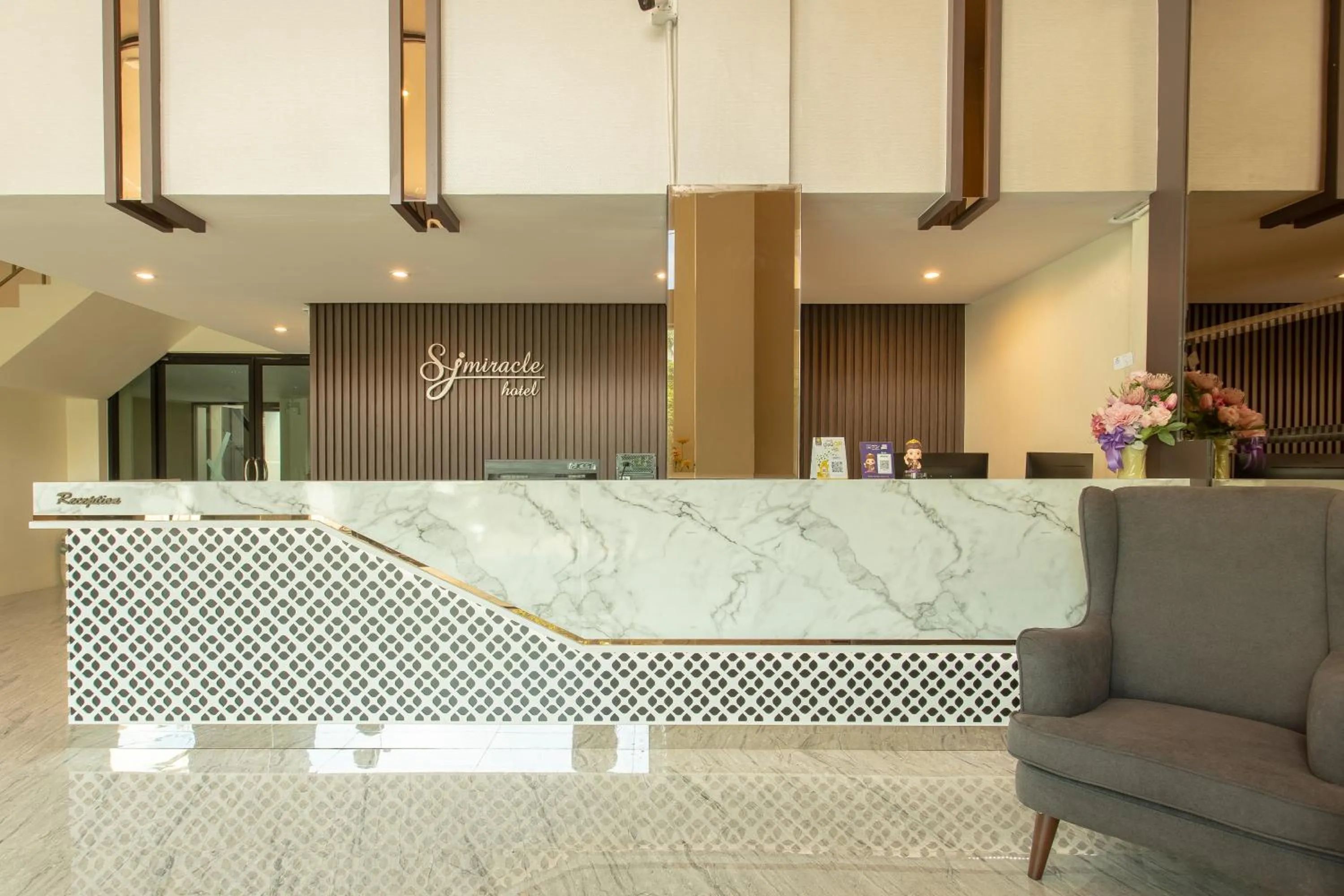 Lobby or reception in SJ Miracle Hotel