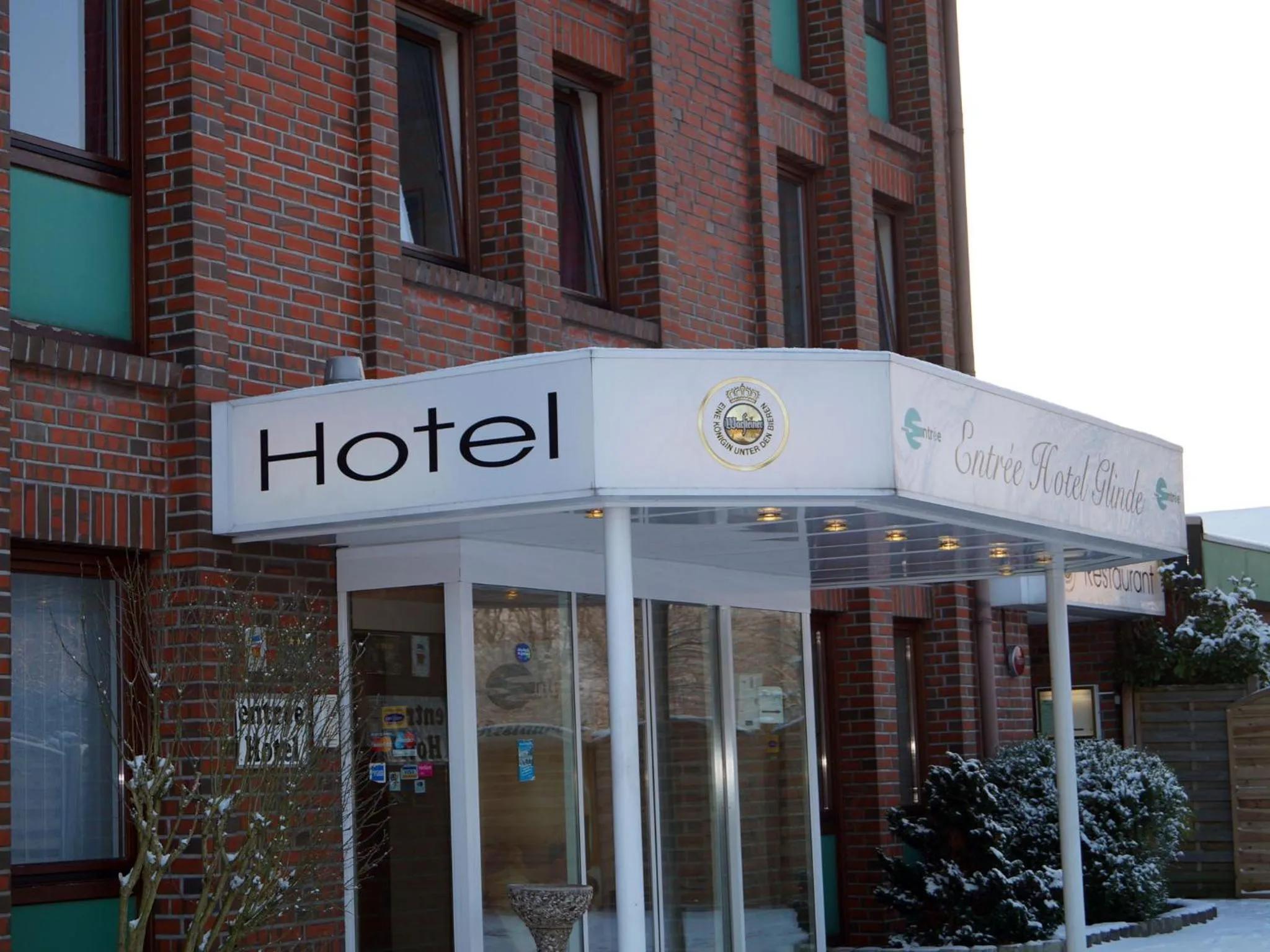 Facade/entrance in ITM Entrée Glinde Restaurant & Tagungshotel