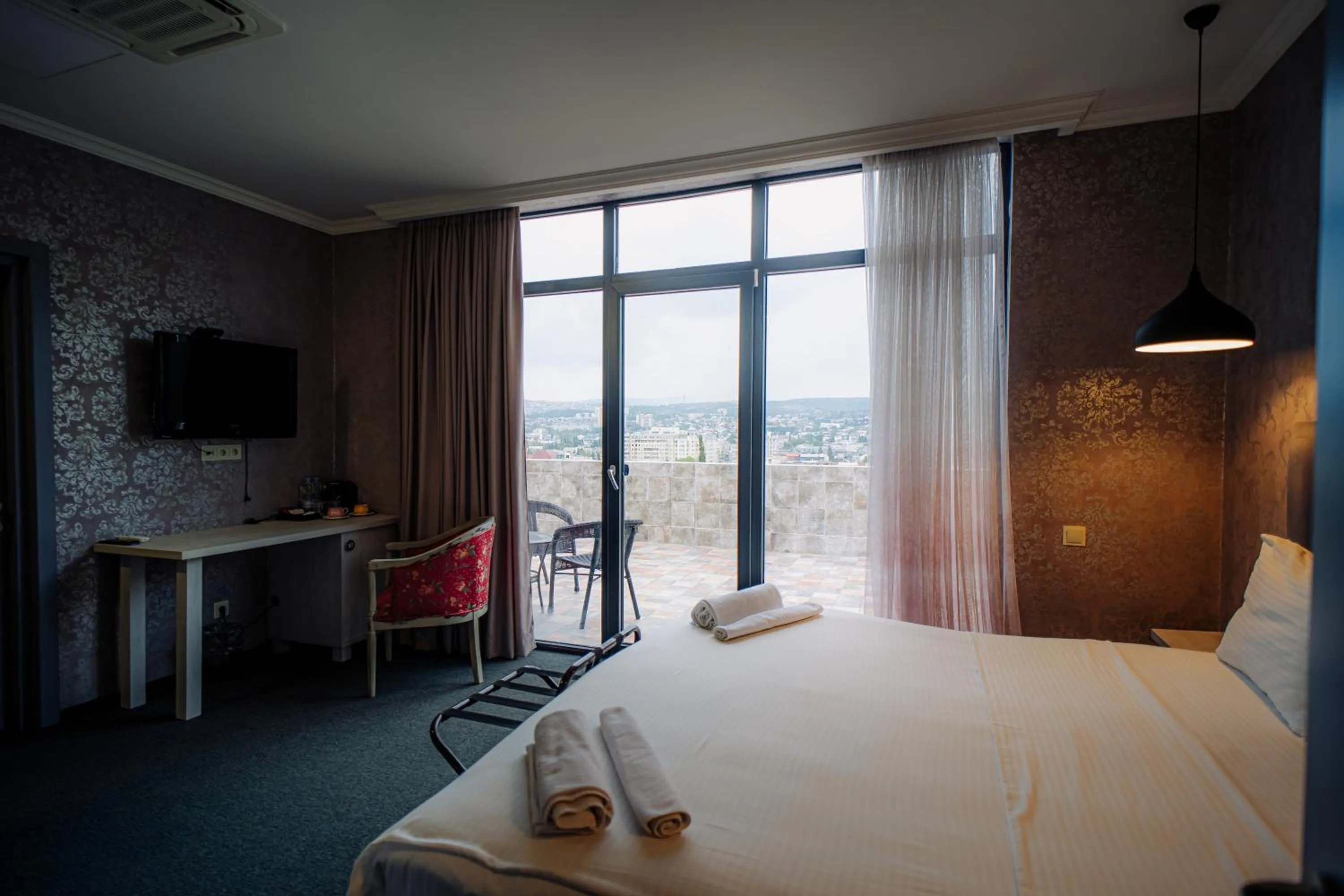 Bed in Hotel Day Inn