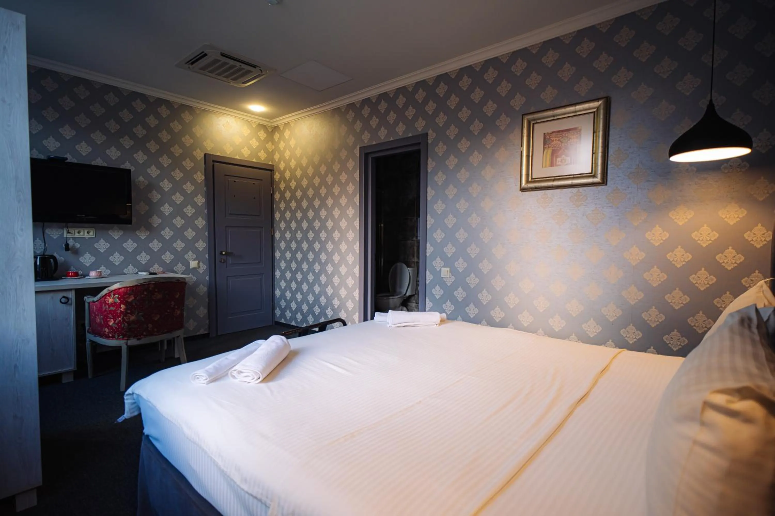 Bed in Hotel Day Inn