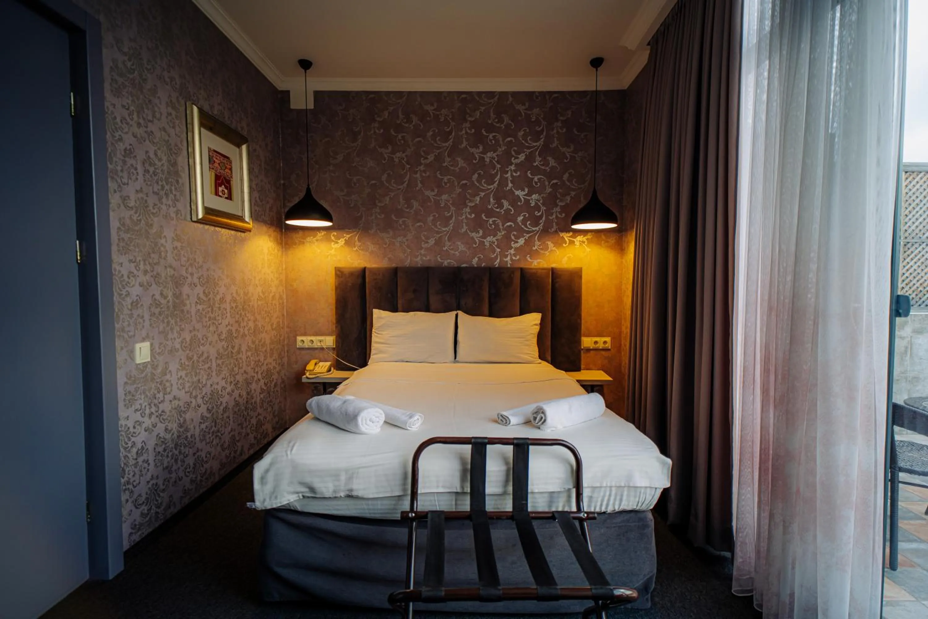 Bed in Hotel Day Inn