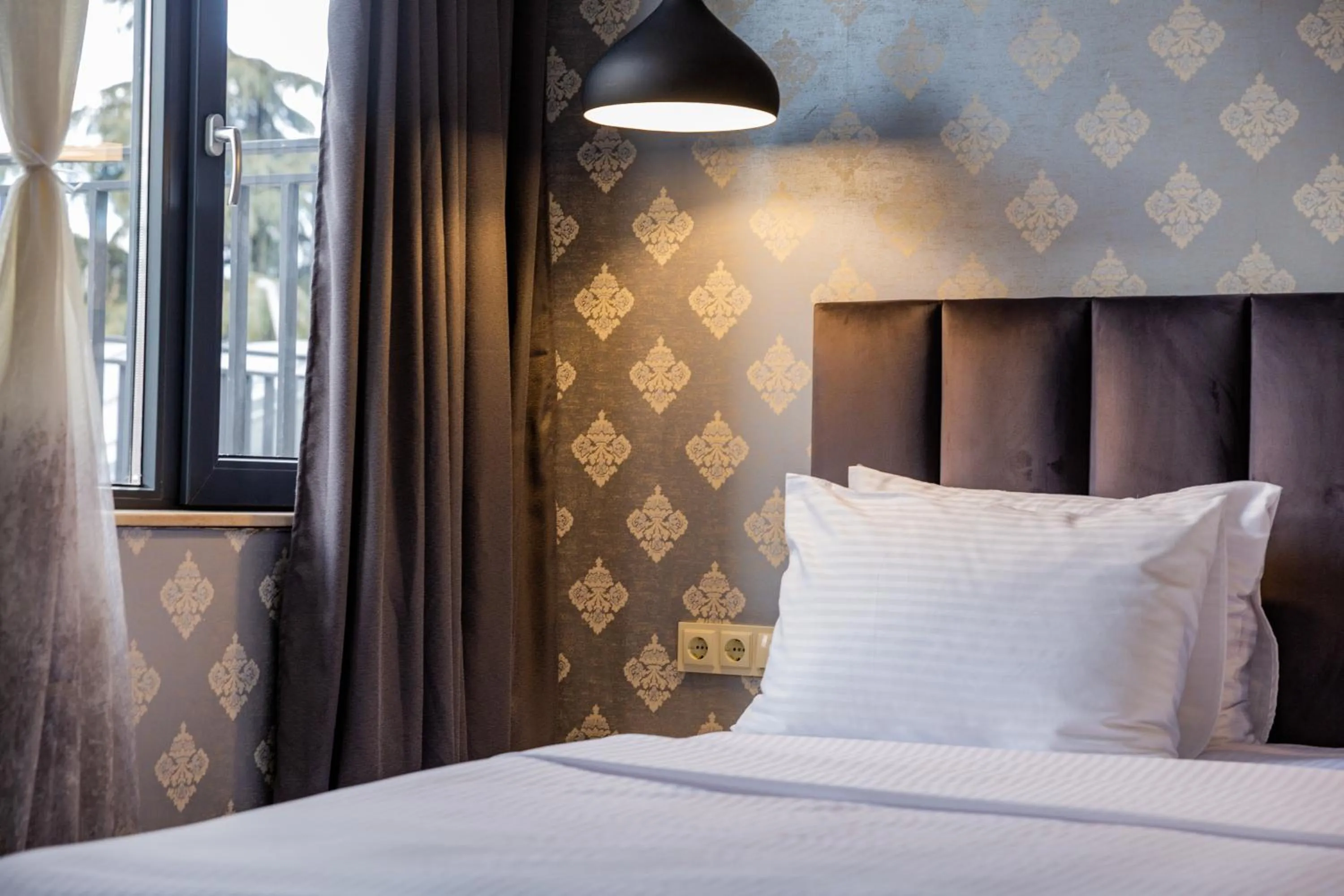 Bed in Hotel Day Inn