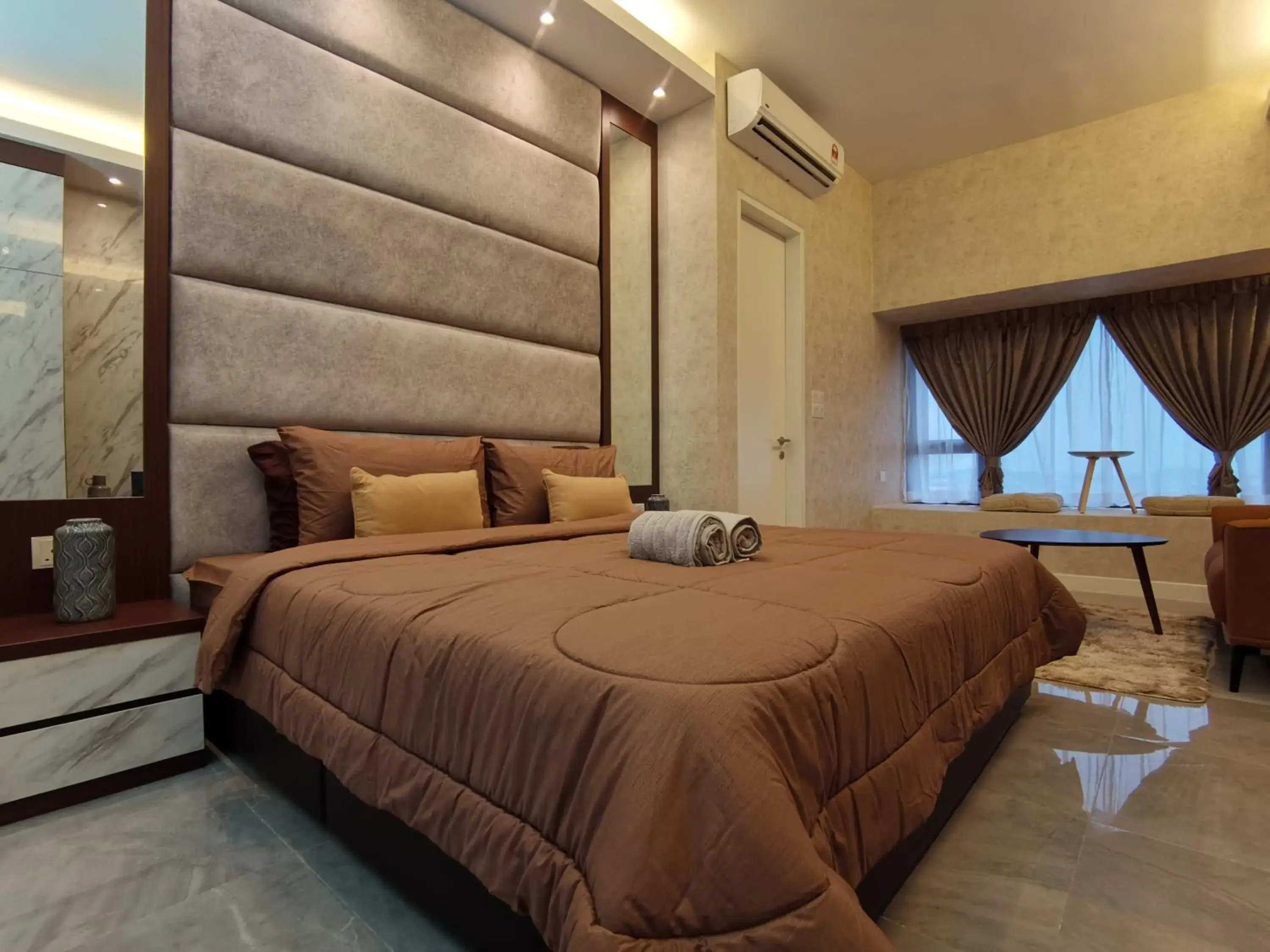 Superior King Studio (Private Bathtub & City View) in Attic Home Melaka Imperio Residence & Jonker Superior King Studio (Private Bathtub & City View) in Attic Home Melaka Imperio Residence & Jonker