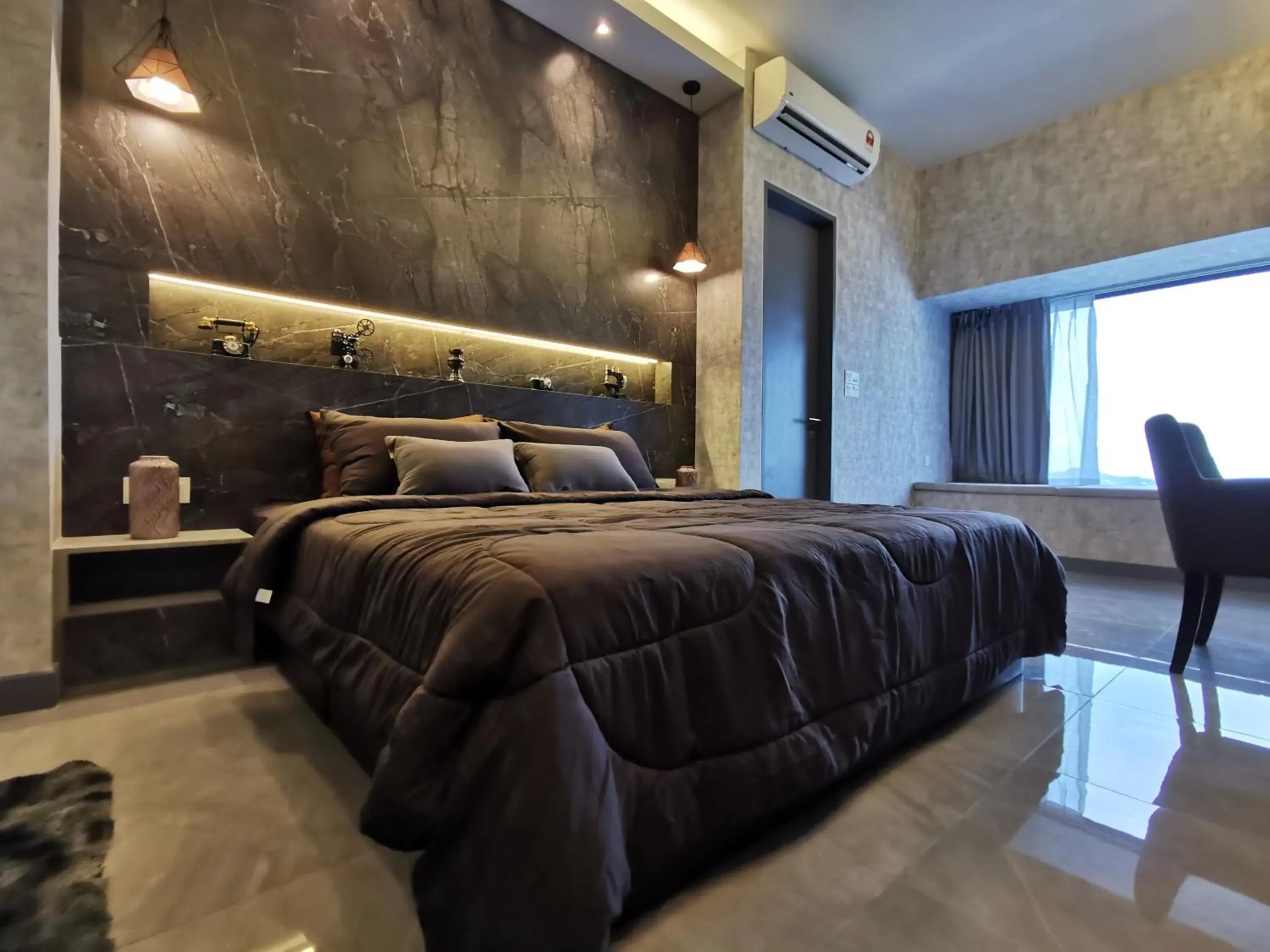 Deluxe King Studio (Private Bathtub & City View) in Attic Home Melaka Imperio Residence & Jonker Deluxe King Studio (Private Bathtub & City View) in Attic Home Melaka Imperio Residence & Jonker