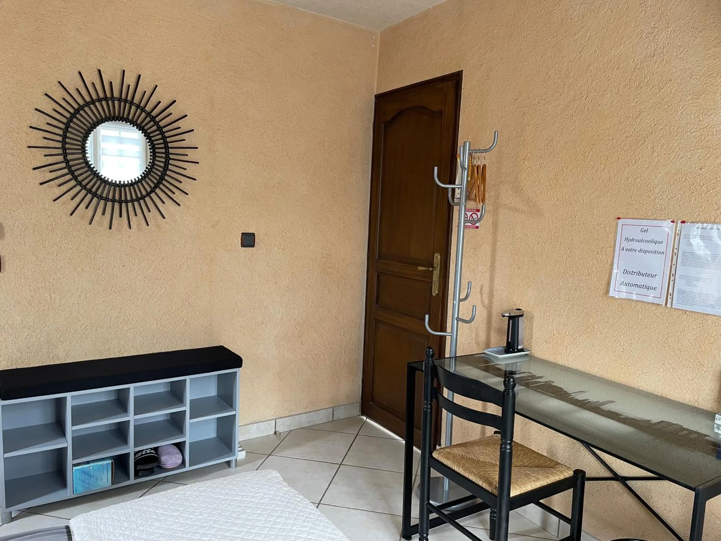 Photo of the whole room in Studio indépendant chez l'habitant