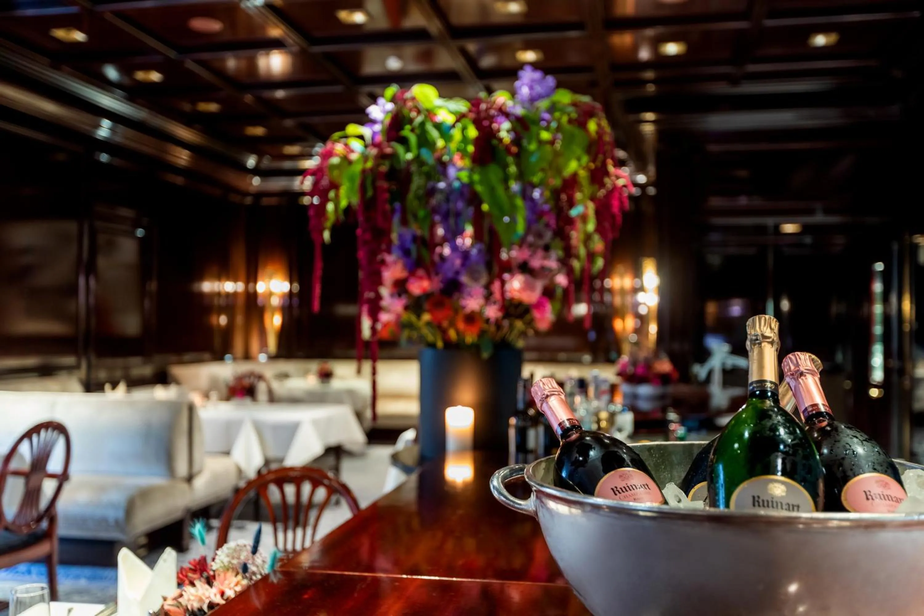 Restaurant/places to eat in Excelsior Hotel Ernst am Dom