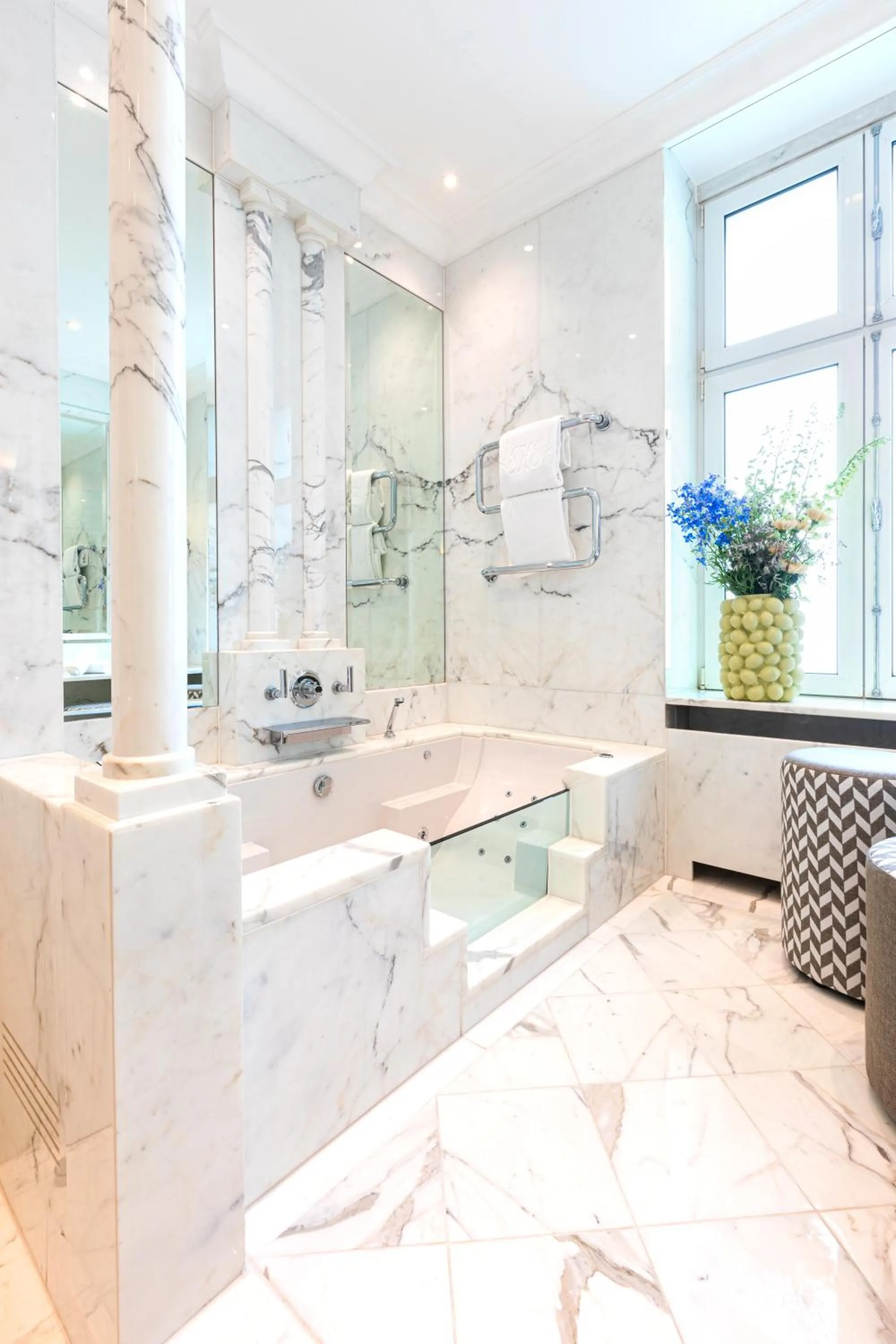 Bathroom in Excelsior Hotel Ernst am Dom