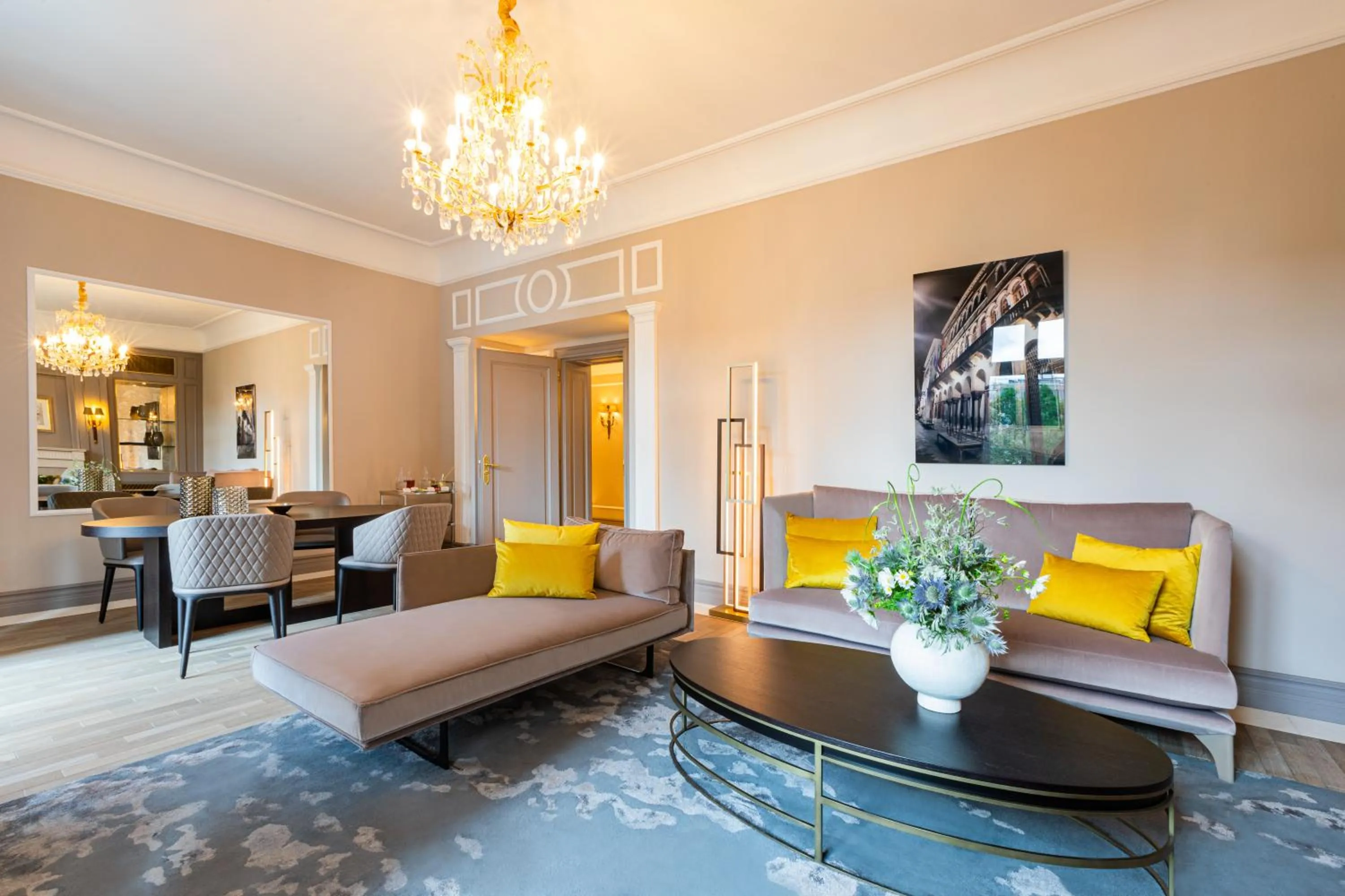 Living room in Excelsior Hotel Ernst am Dom