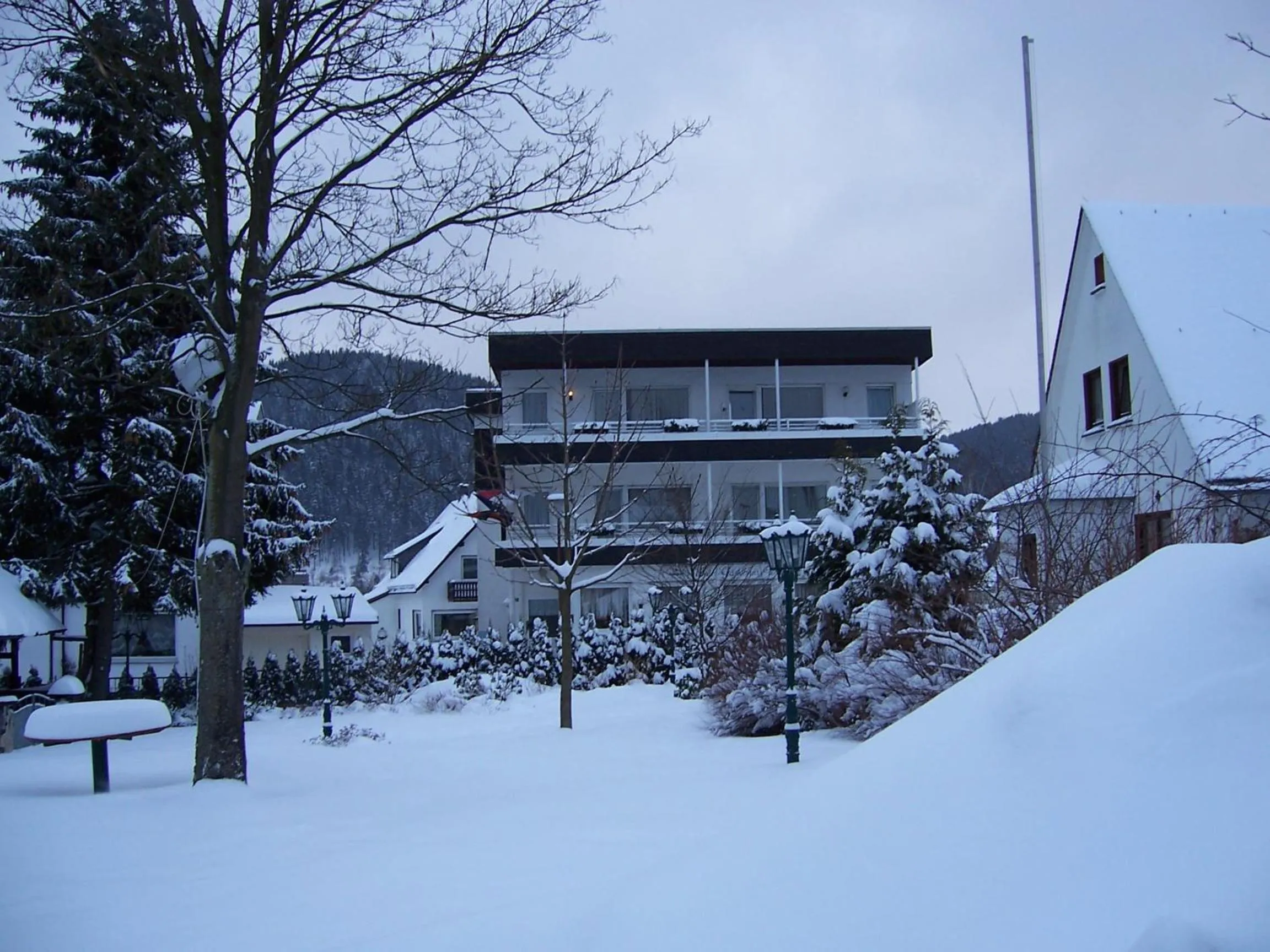 Property building in Sevda's Hotel Garni Weinforth