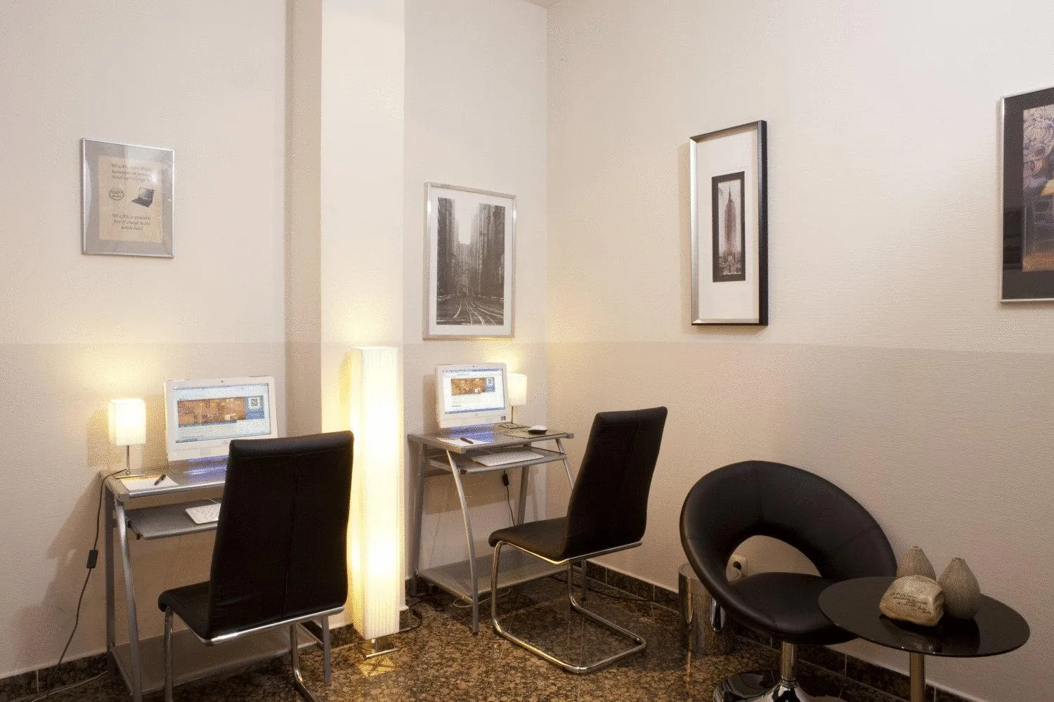 TV and multimedia in QU Hotel Augsburg