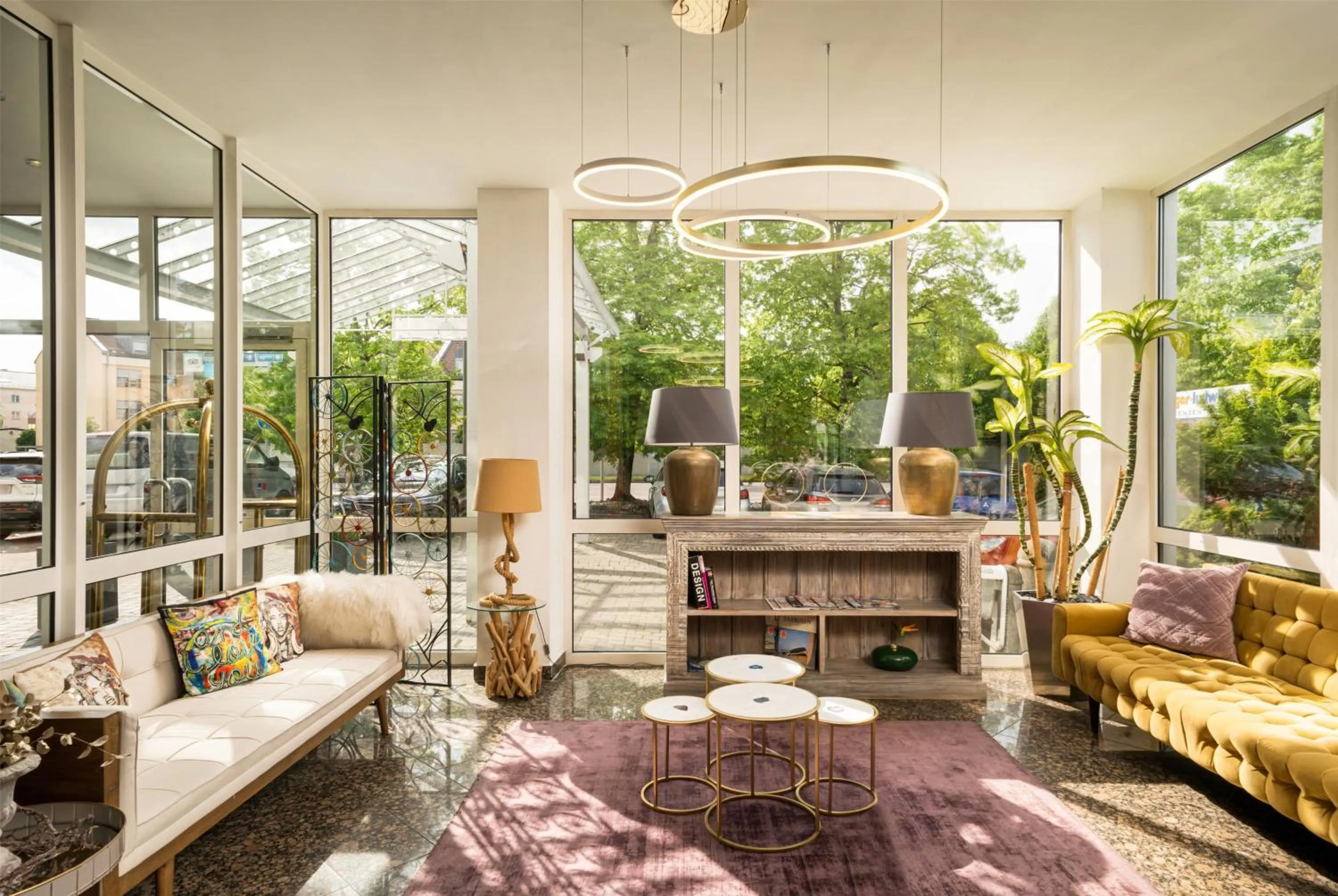 Lobby or reception in QU Hotel, Trademark Collection by Wyndham