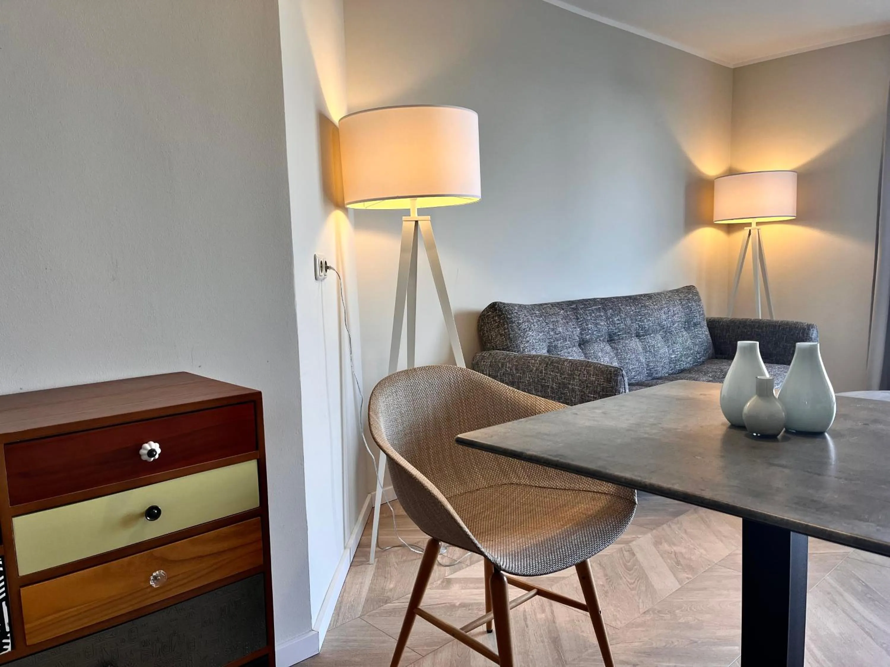 Living room in QU Hotel Augsburg