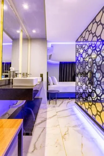 Studio with Spa Bath in Drops Motel Brasília