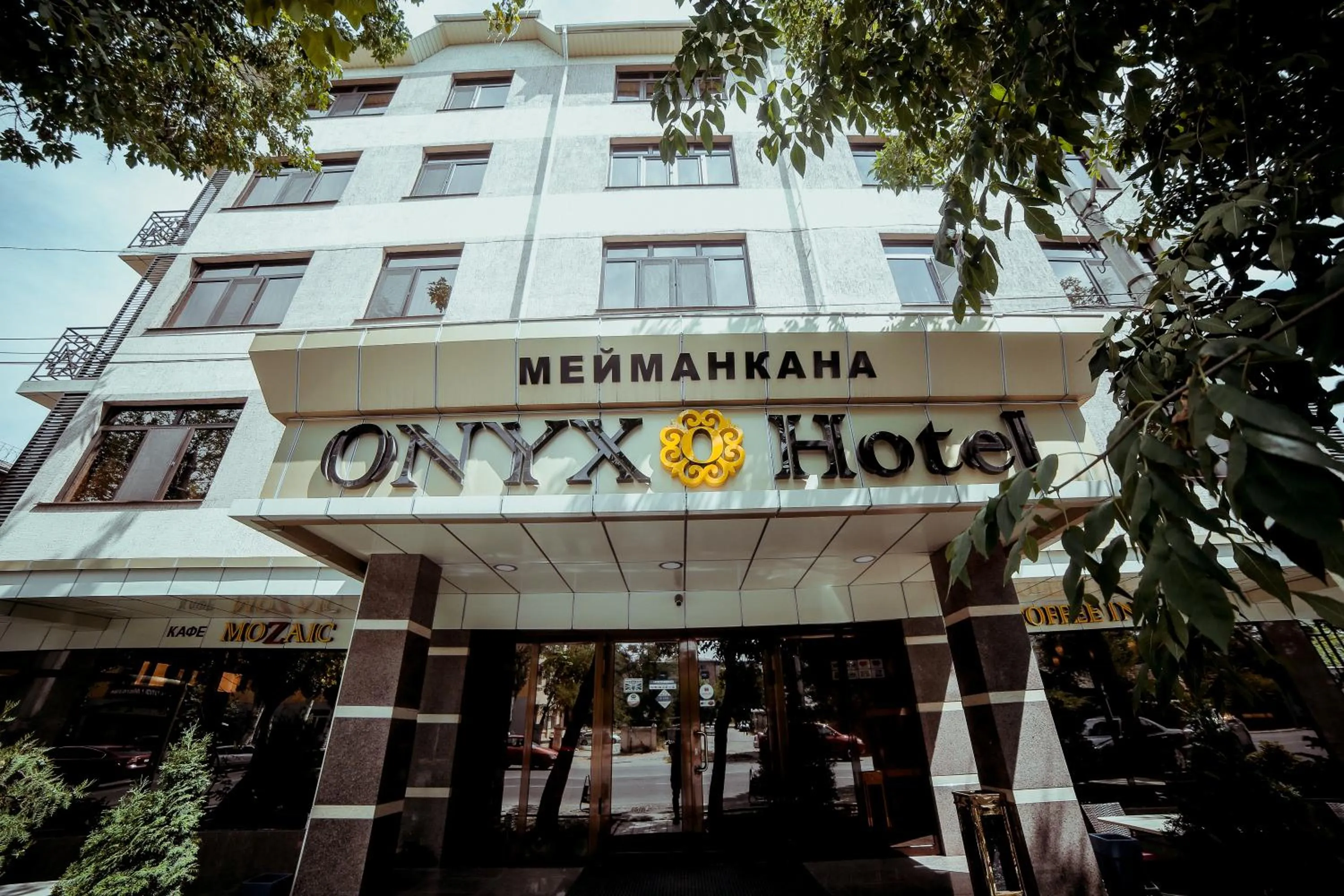 Facade/entrance in Onyx Hotel Bishkek