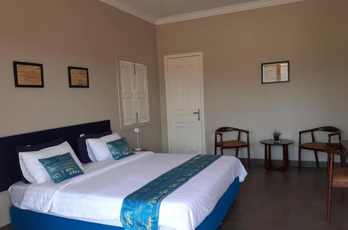 Photo of the whole room, Bed in Koh Ker Hotel and Restaurant