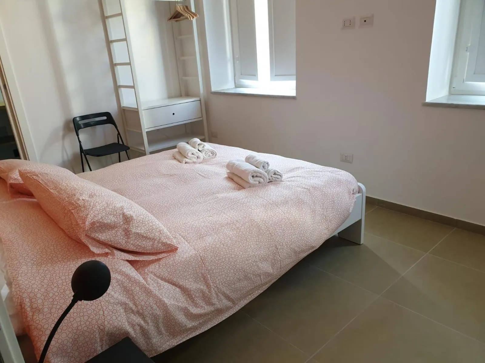 Bed in MaGà Station