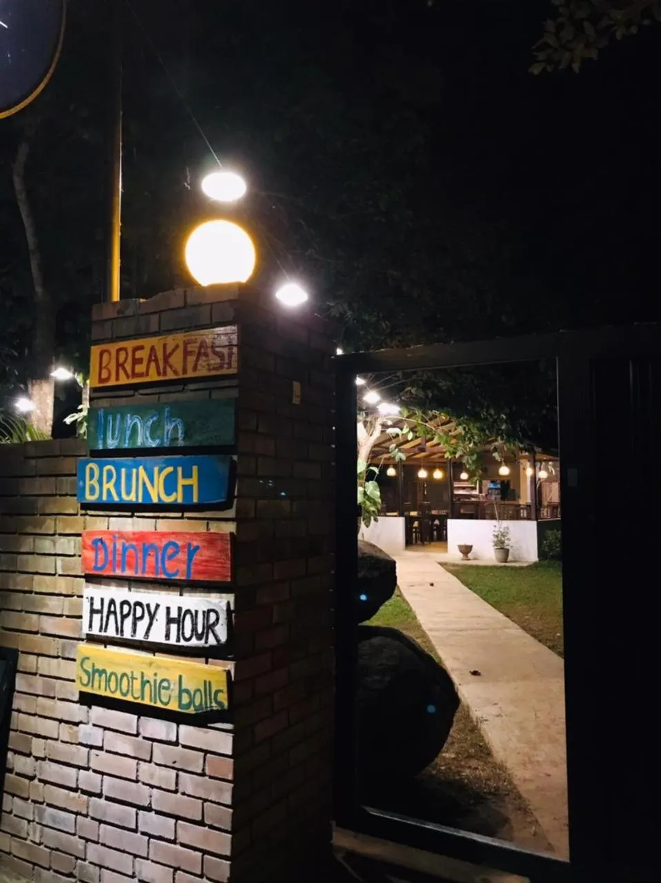 Restaurant/places to eat in La Dolce Vita