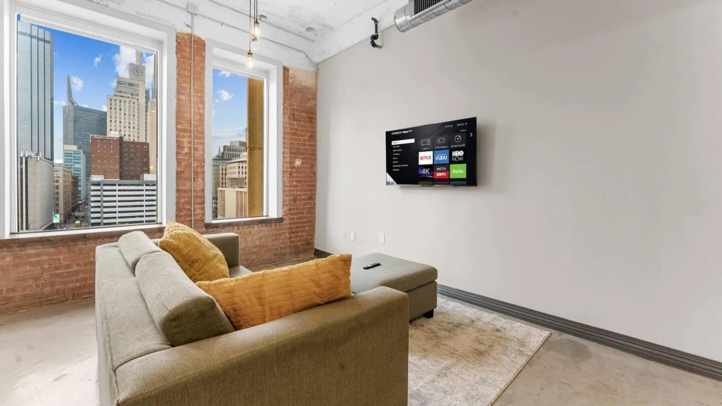 Living room in Luxury Downtown Dallas Stay by Amyfinehouse