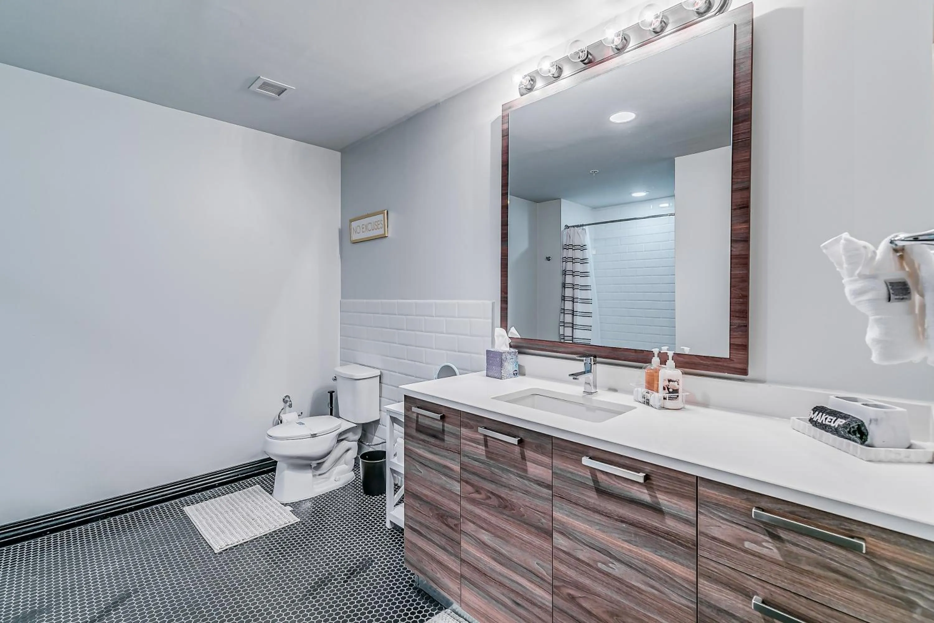 Toilet in Luxury Downtown Dallas Stay by Amyfinehouse