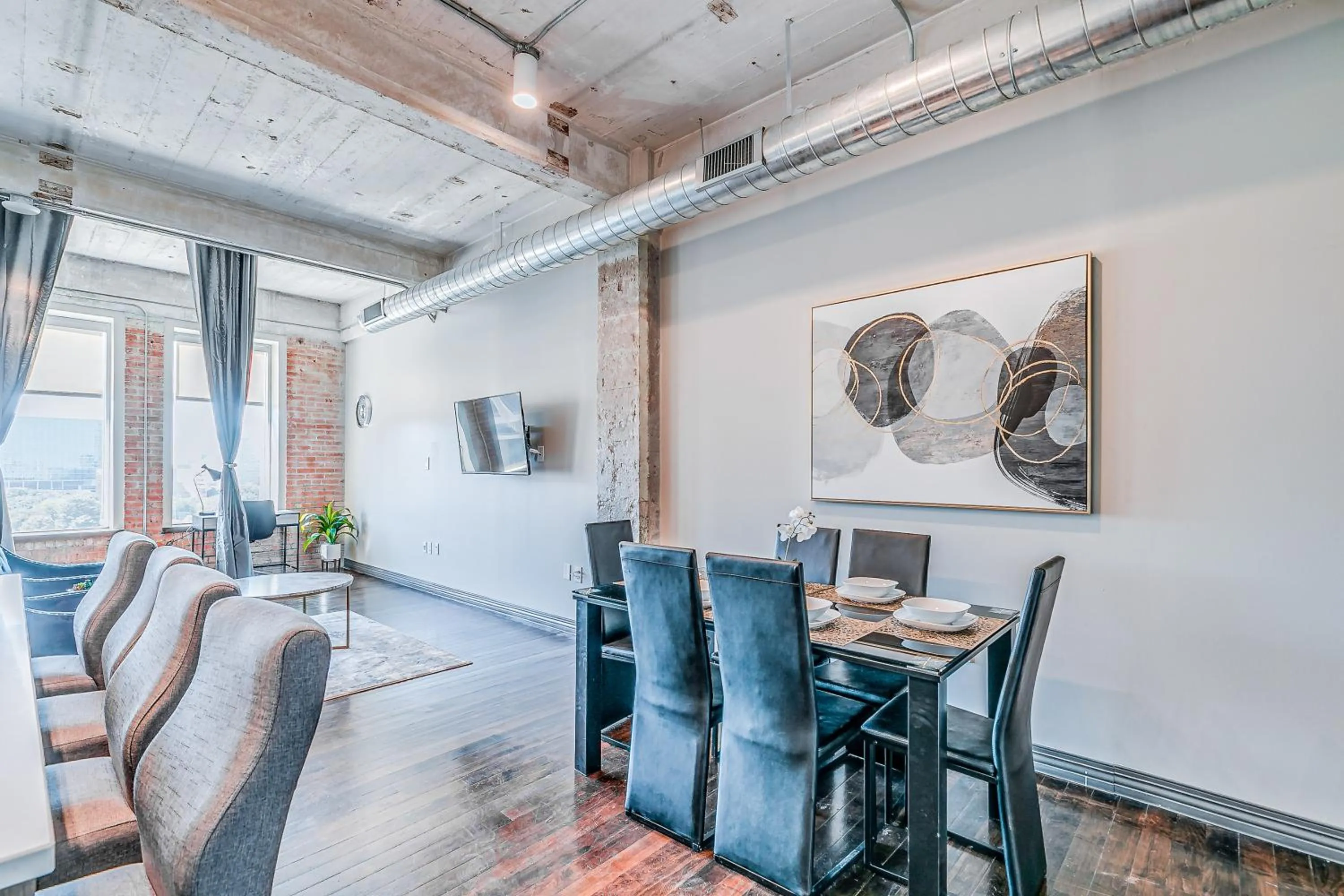 Living room in Luxury Downtown Dallas Stay by Amyfinehouse