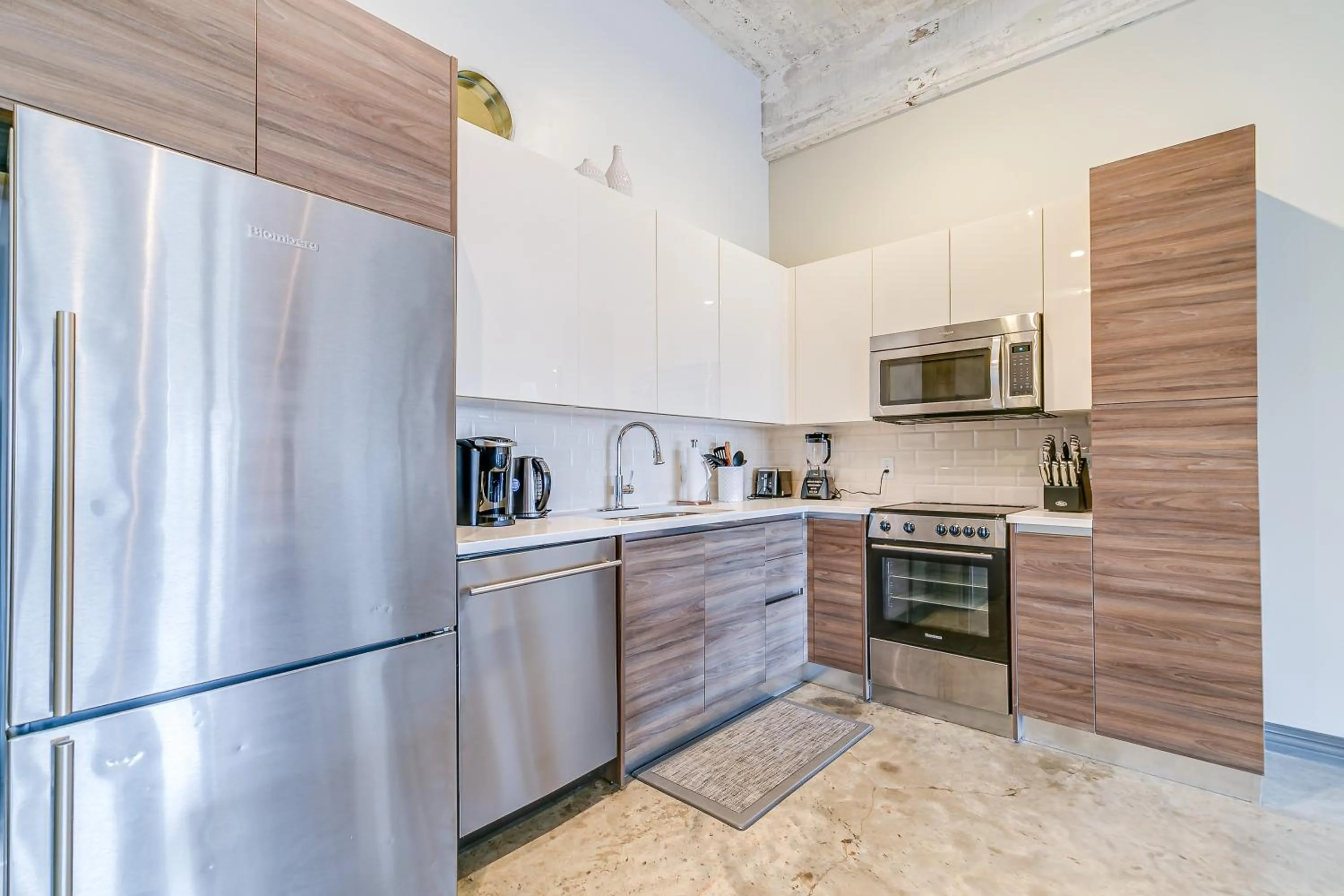 Coffee/tea facilities in Luxury Downtown Dallas Stay by Amyfinehouse