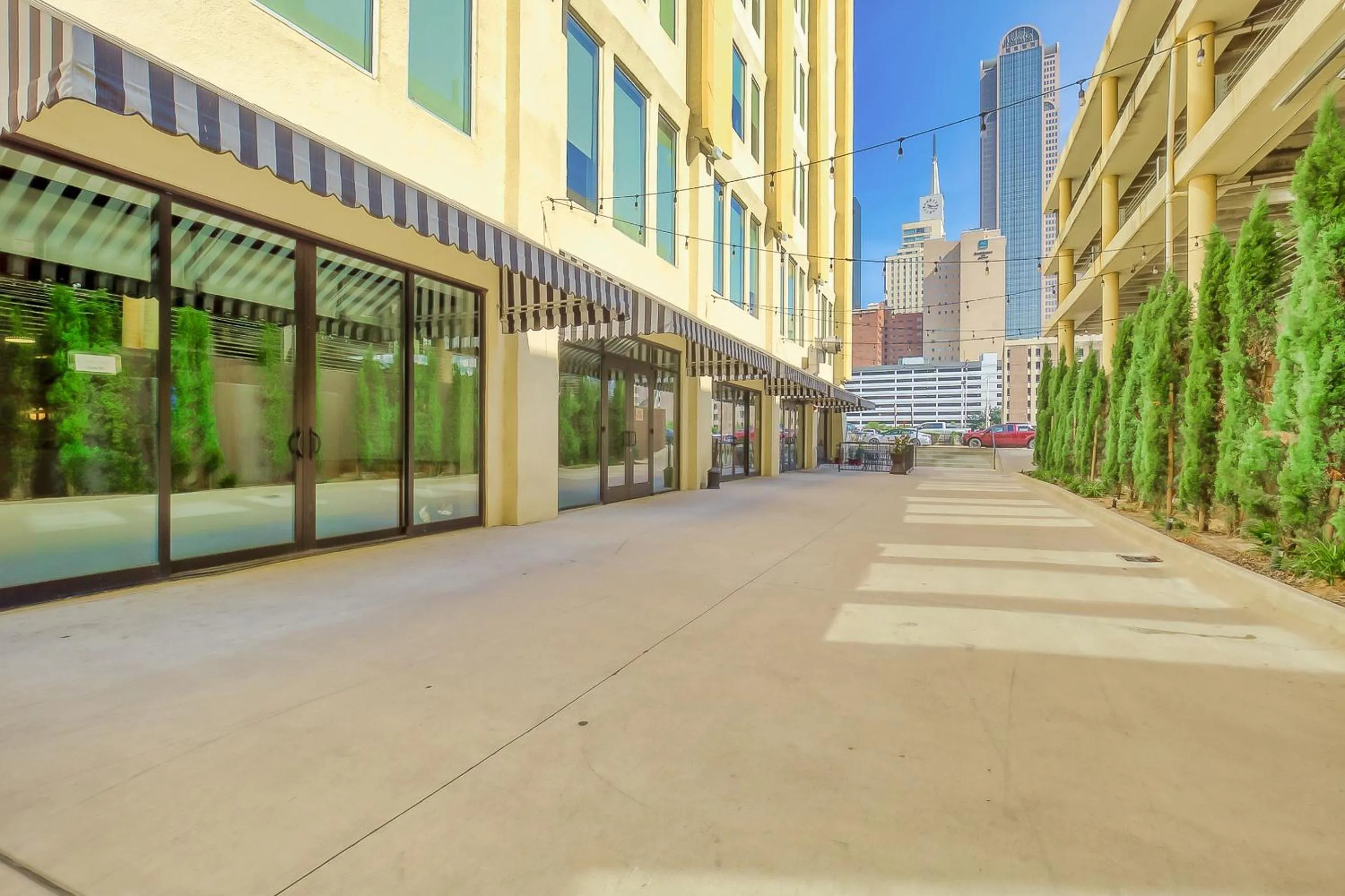 Property building in Luxury Downtown Dallas Stay by Amyfinehouse