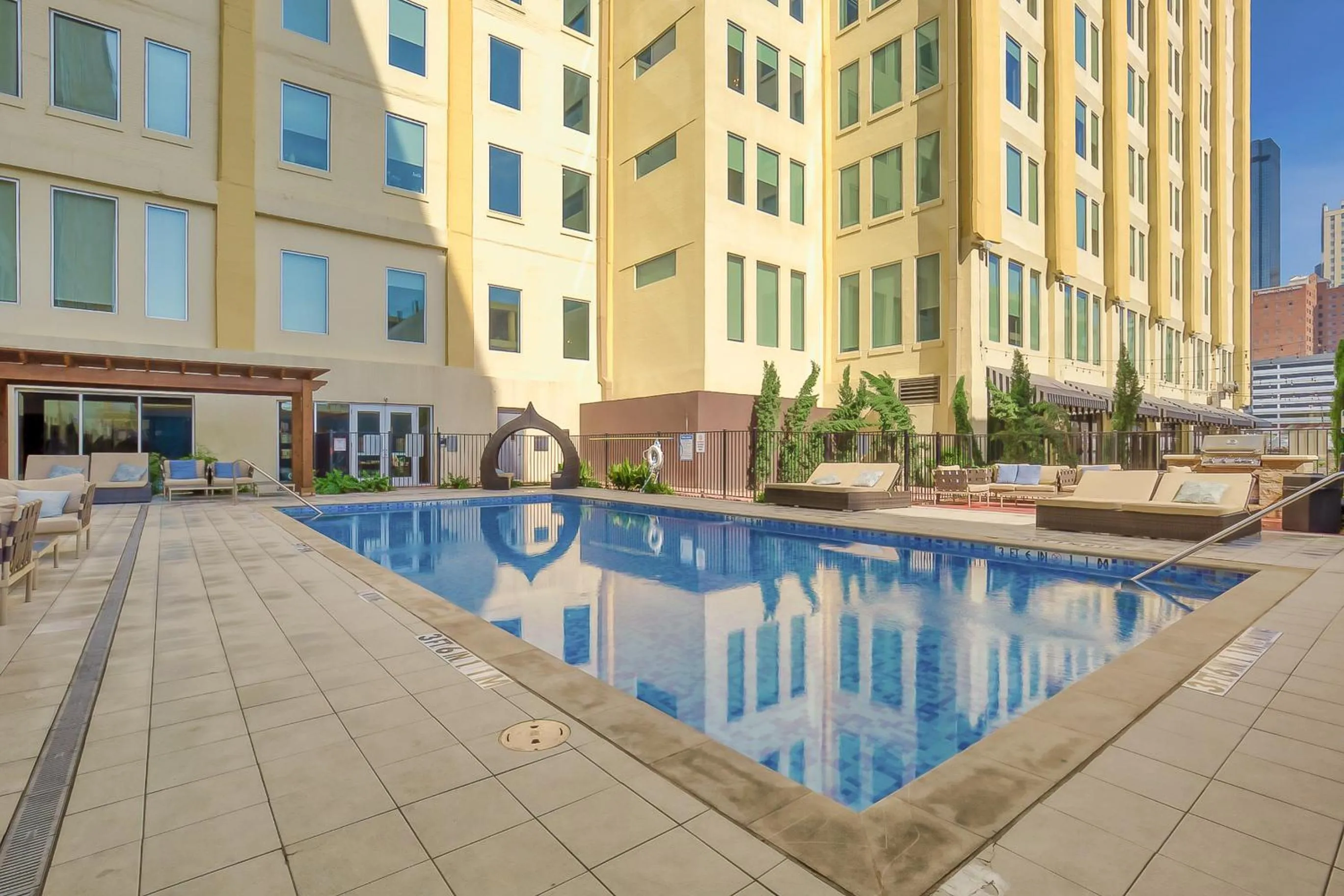 Property building in Luxury Downtown Dallas Stay by Amyfinehouse