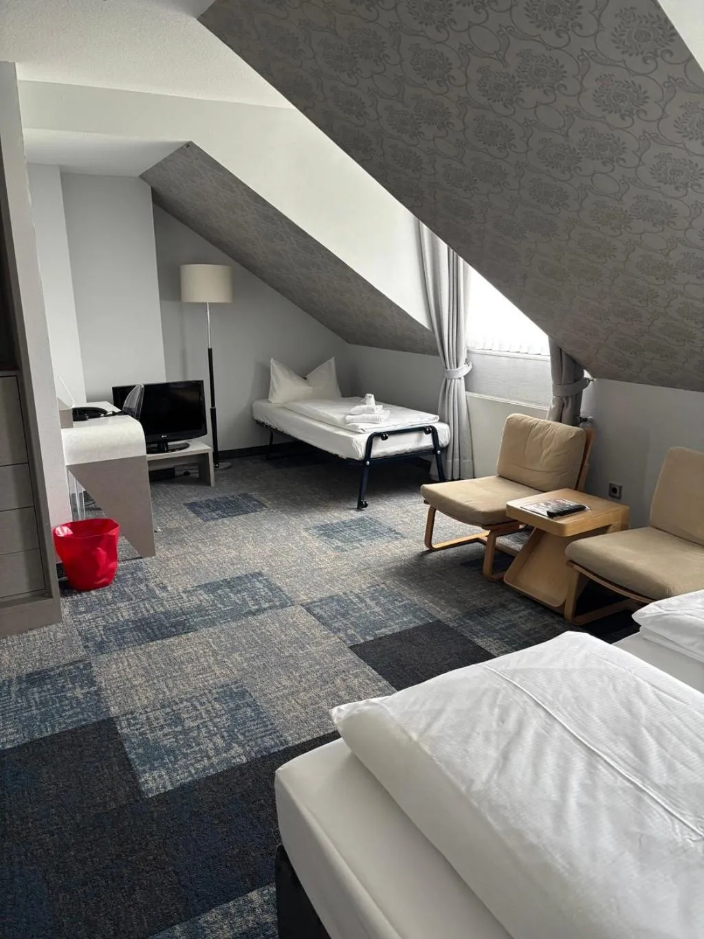 Bedroom, Bed in Hotel Flandrischer Hof