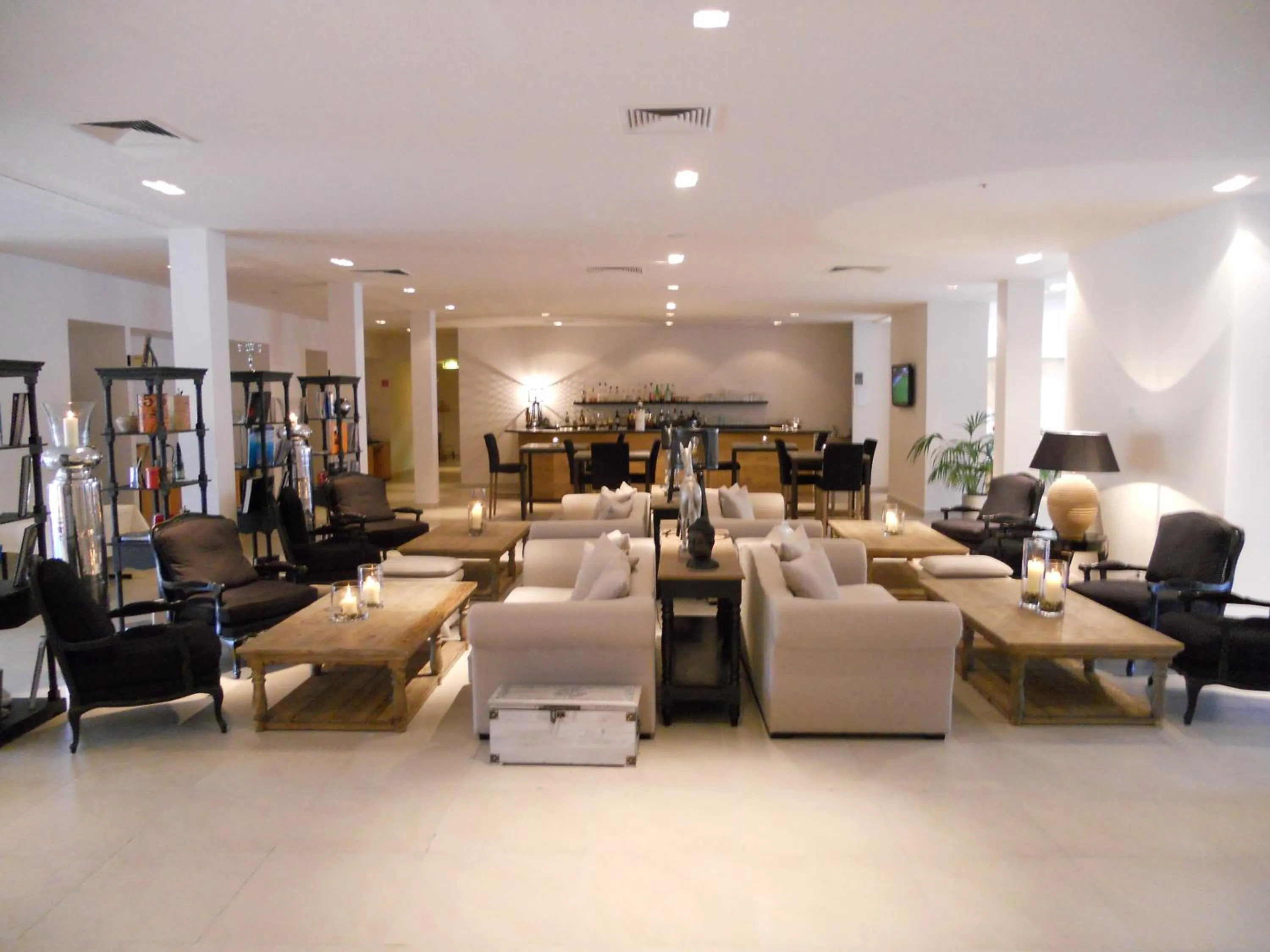 Lounge or bar in Tryp By Wyndham Wuppertal