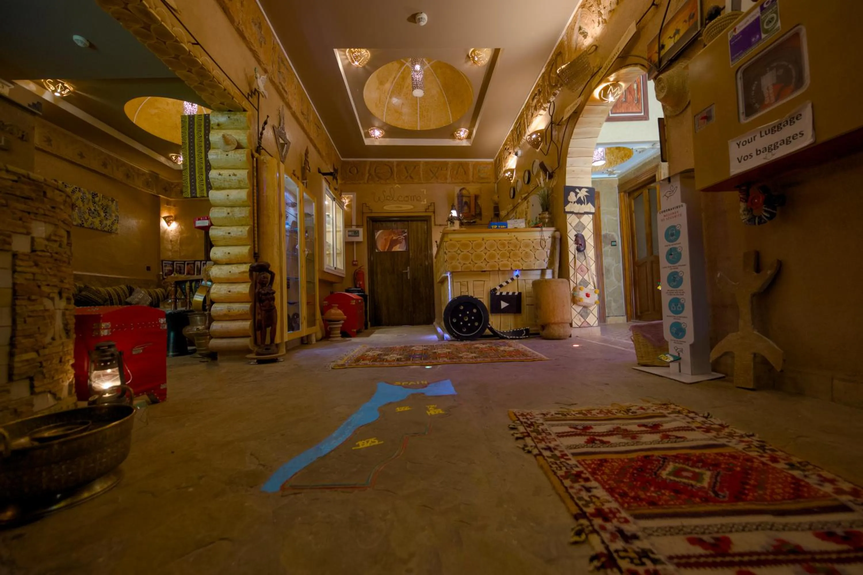 Lobby or reception in Tin Joseph