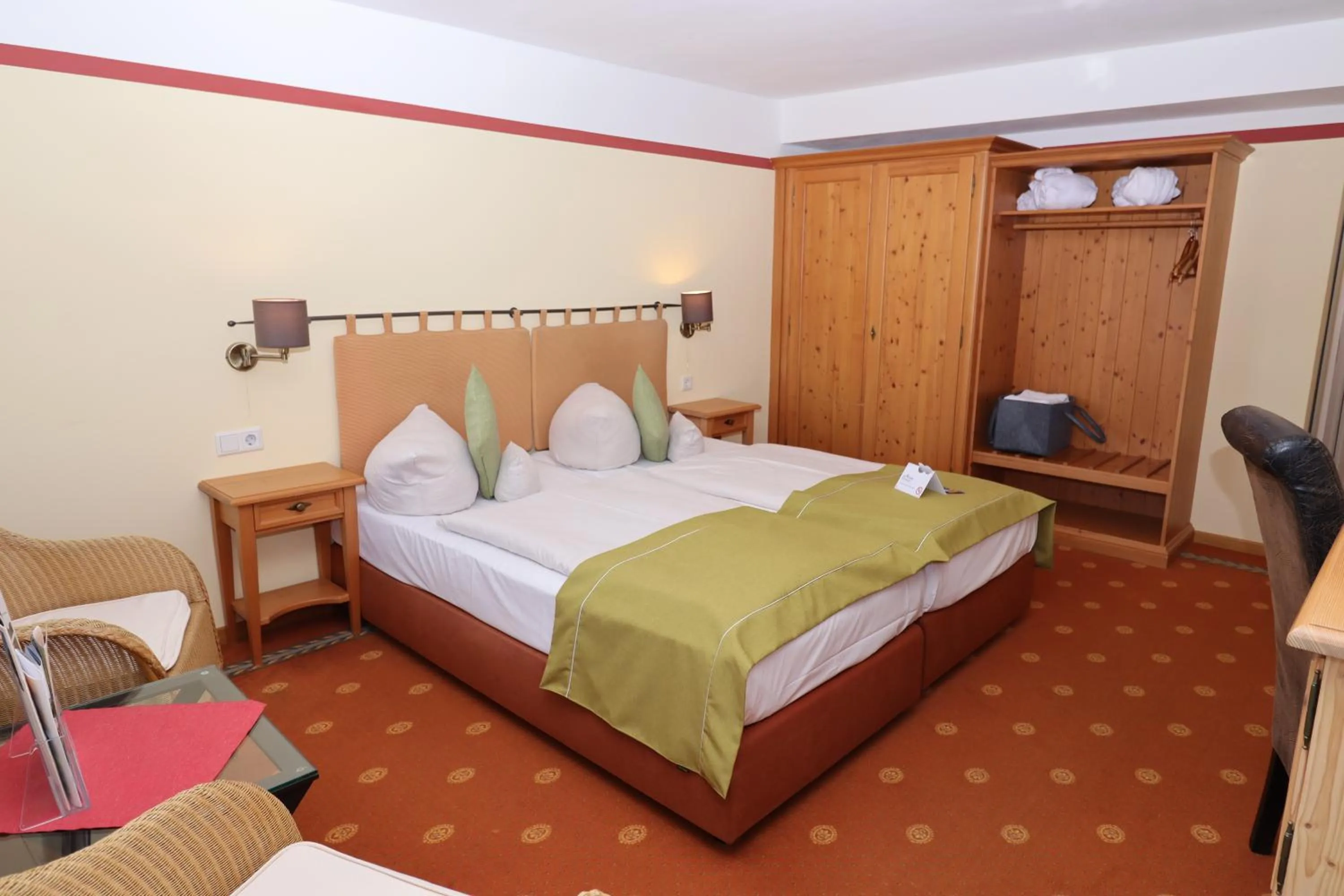 Photo of the whole room, Bed in Hotel Gut Schmelmerhof