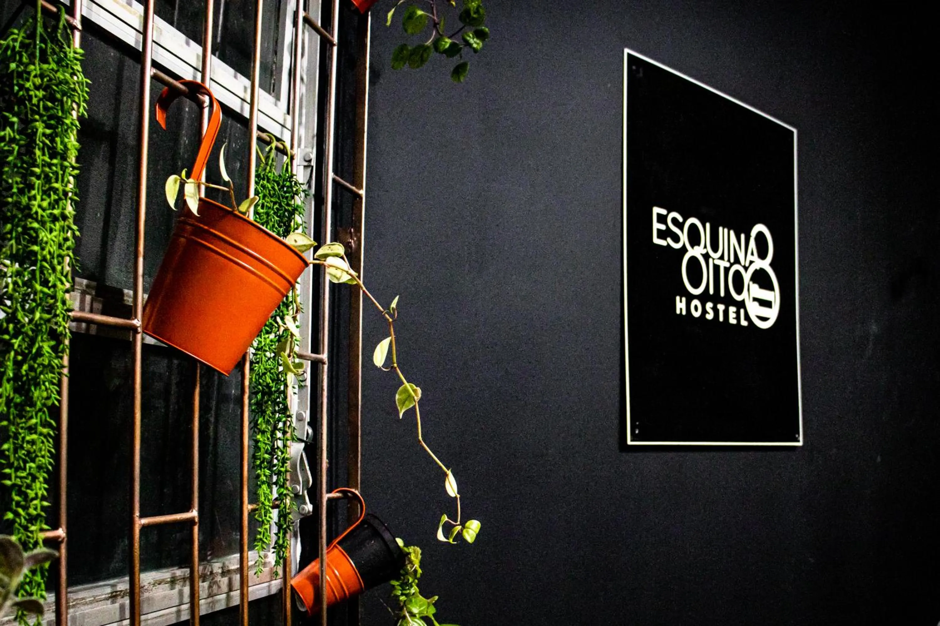 Lobby or reception in Esquina 8 Suítes Confort & Hostel