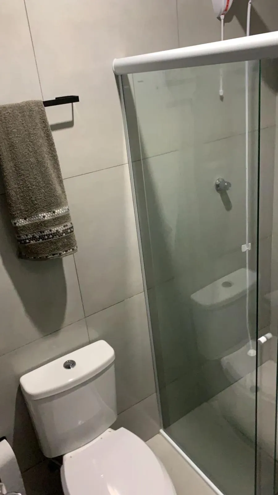 Bathroom in Esquina 8 Suítes Confort & Hostel