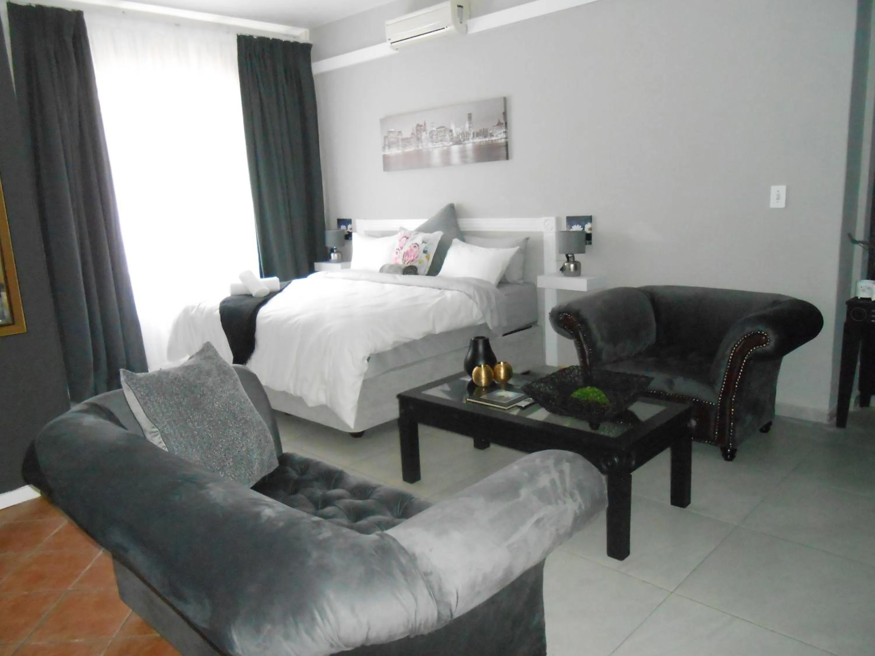 The Jack Rose Hotel, Rosebank, Gautrain