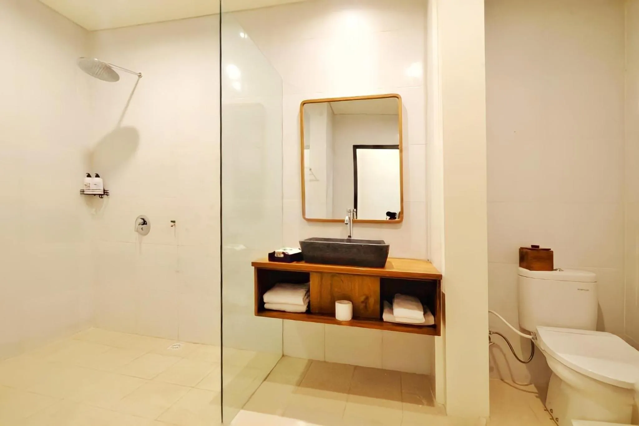 Bathroom in Hotel and Villa B52 Gili Air