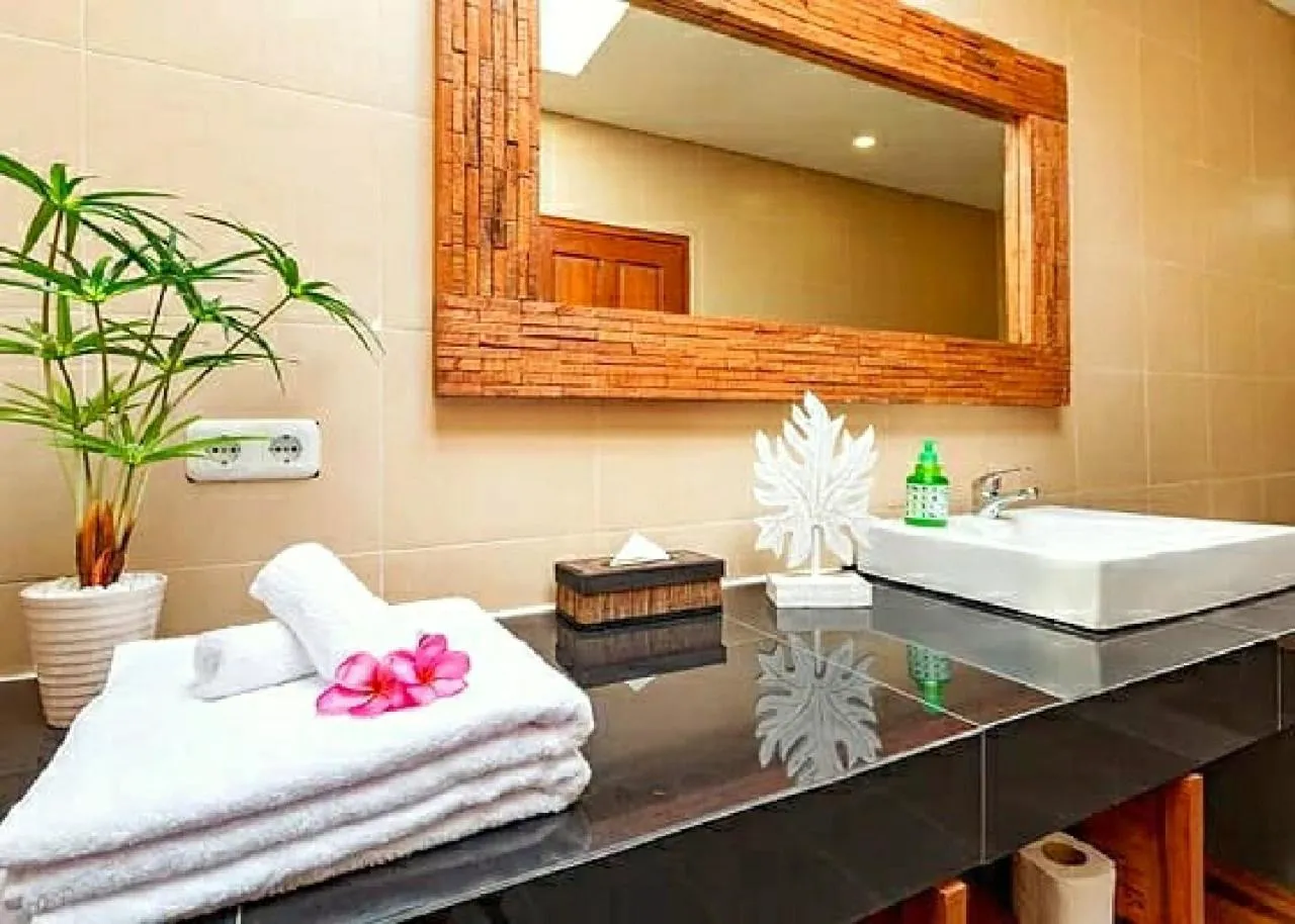 Bathroom in Hotel and Villa B52 Gili Air