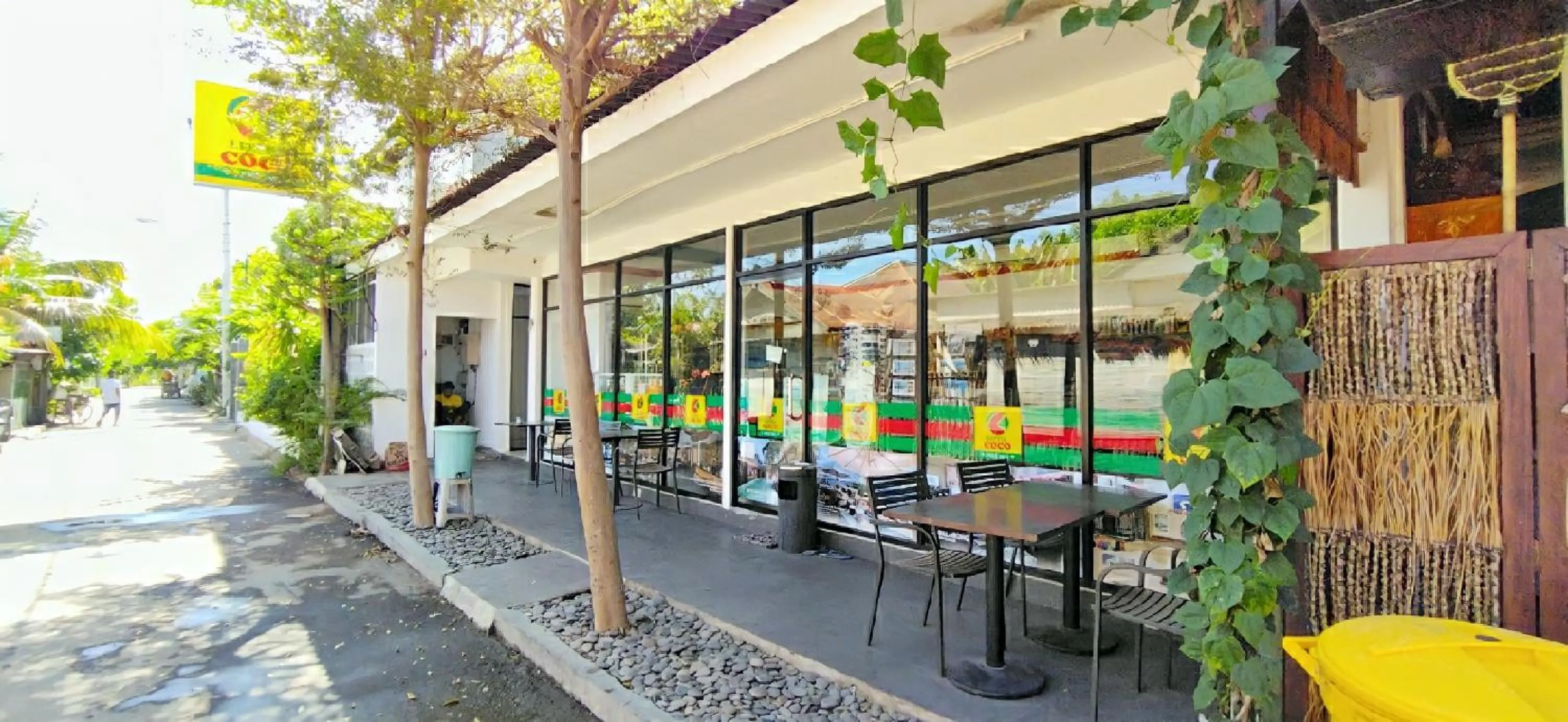 Supermarket/grocery shop in Hotel and Villa B52 Gili Air