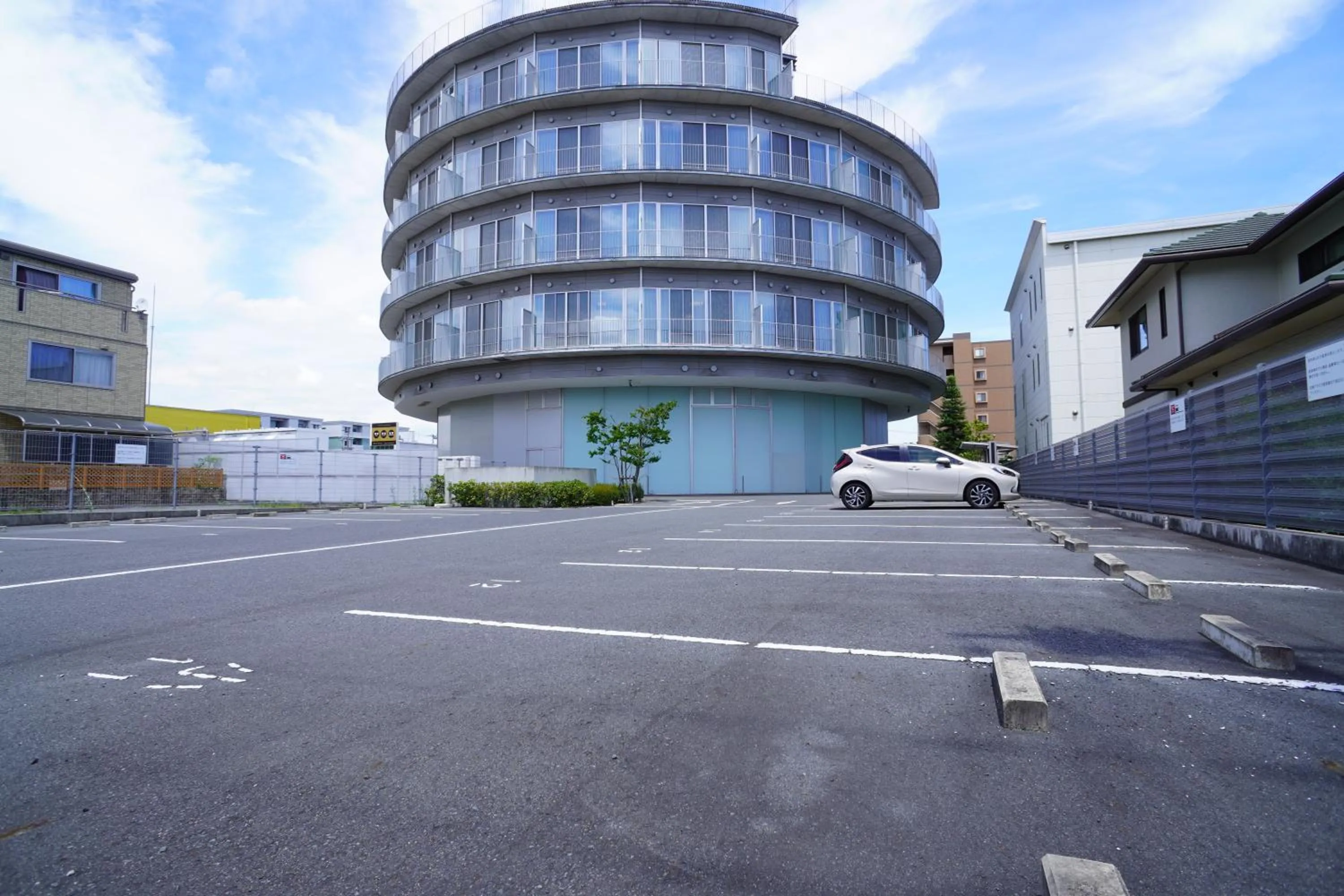 Parking in 3 Wellness