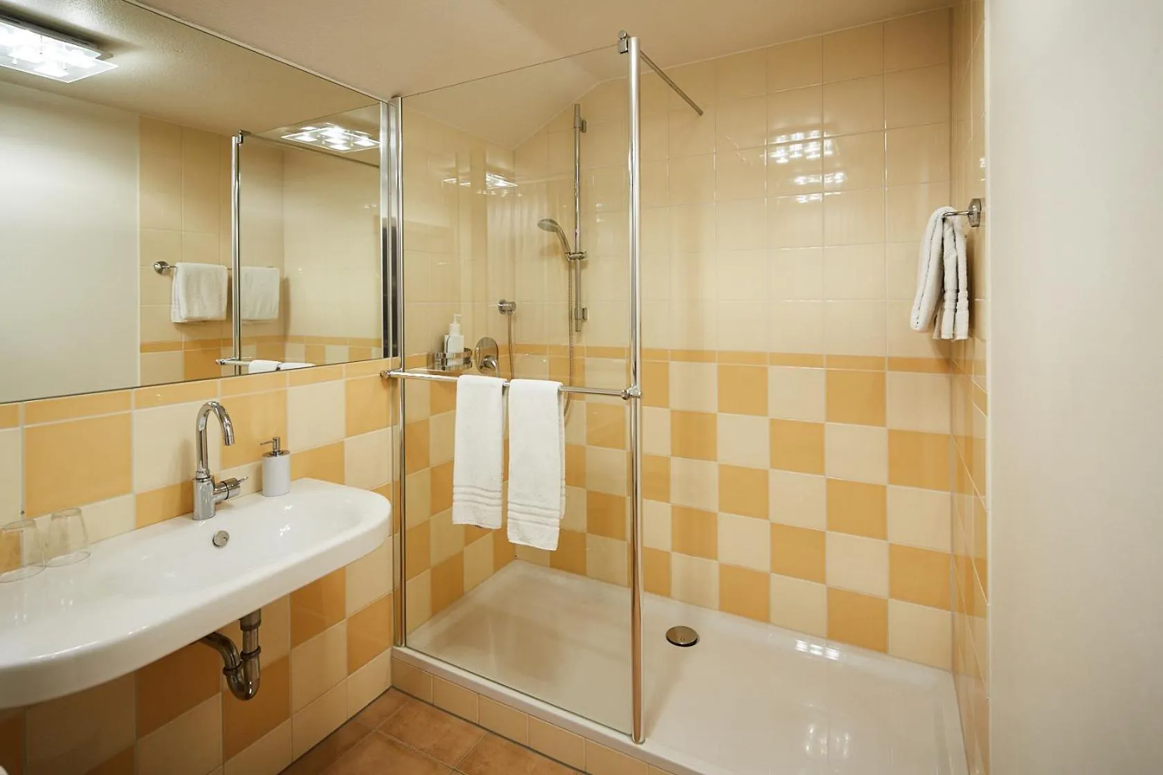 Bathroom in Landhotel & Gasthof Cramer