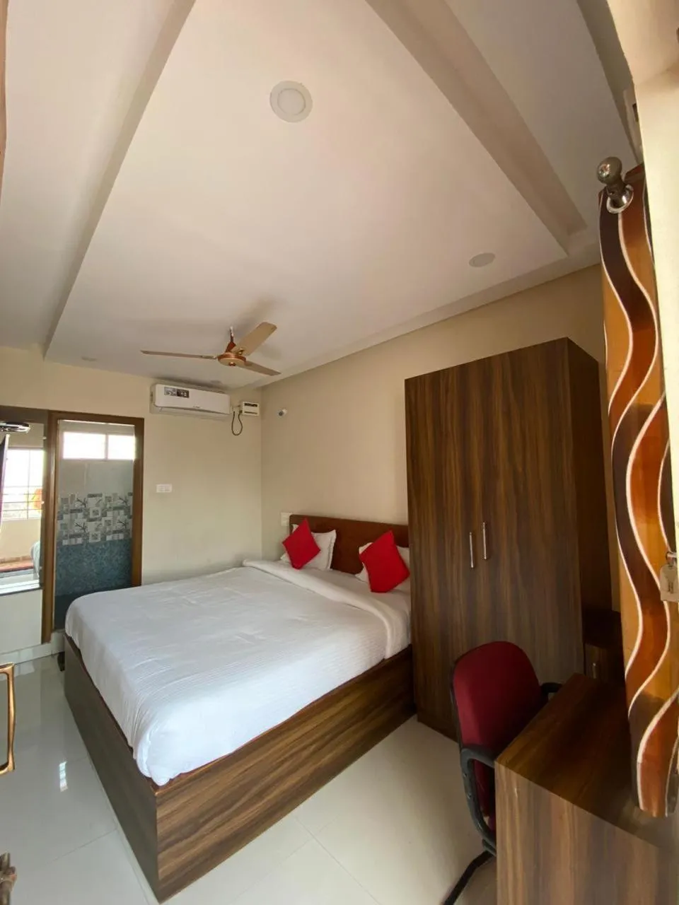 Bed in Hotel Renuka