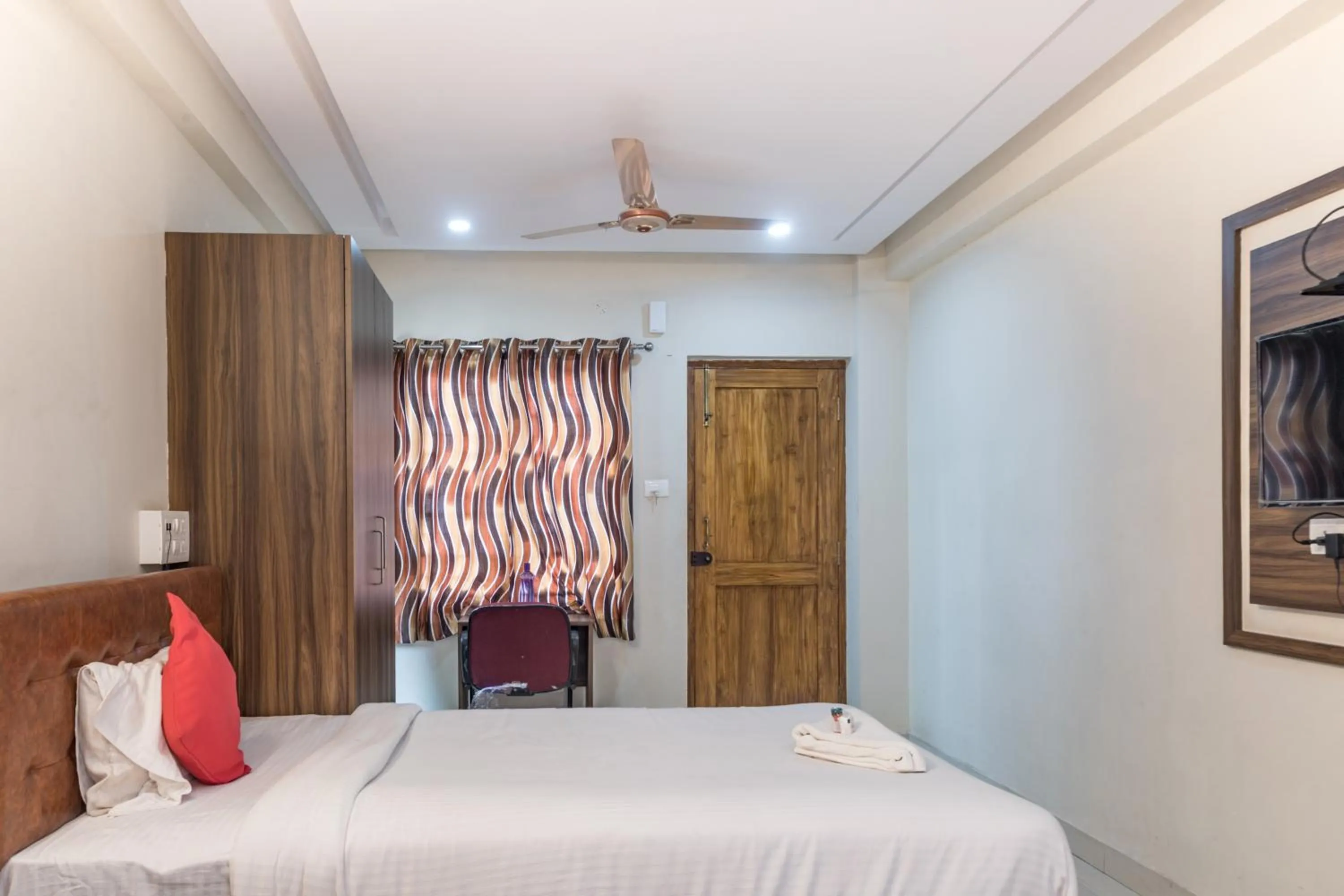 Bed in Hotel Renuka
