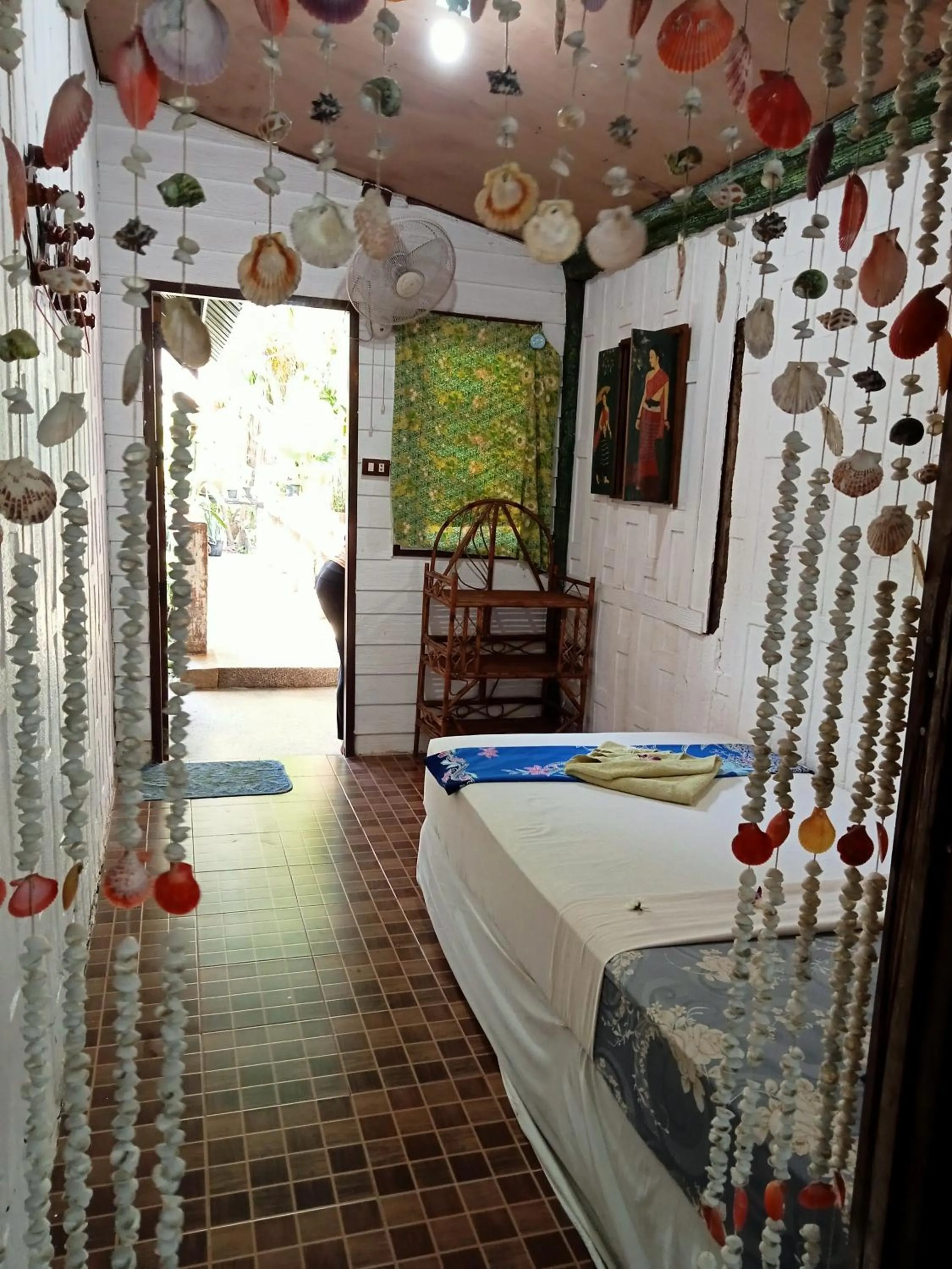 Small Single Room with Fan - single occupancy in P P Garden Home Bungalow