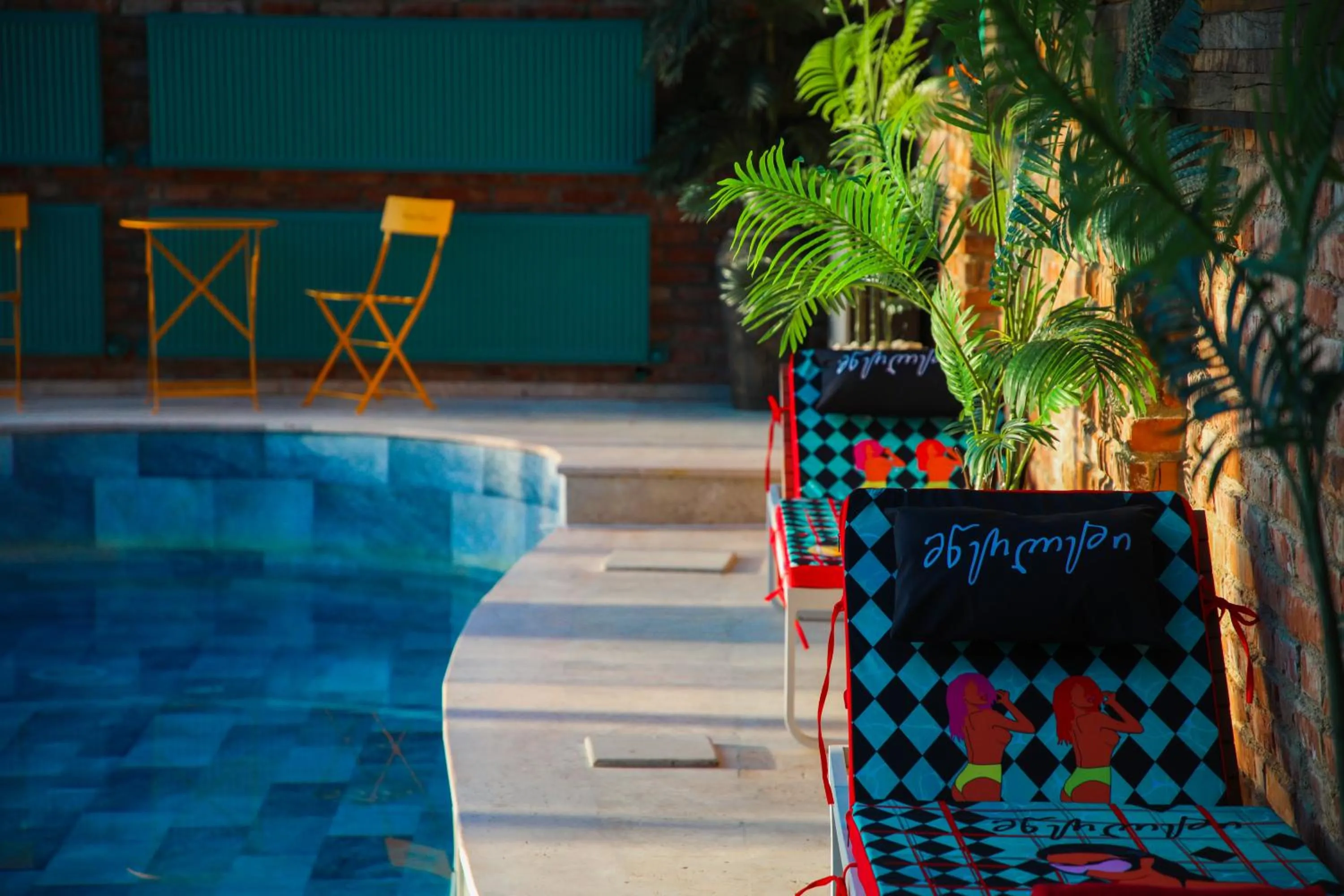 Swimming pool in Mtserlebi Resort