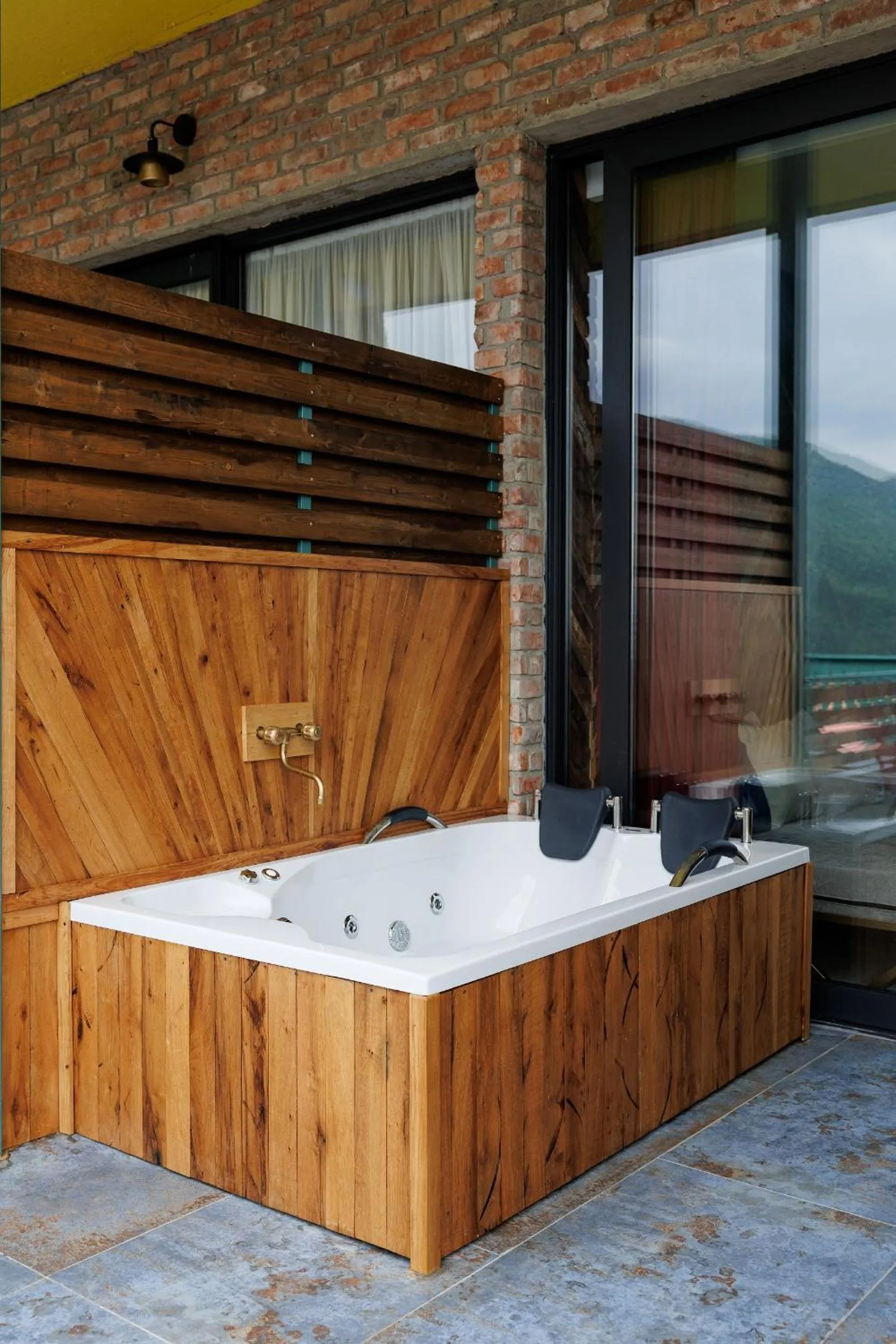 Hot Tub in Mtserlebi Resort