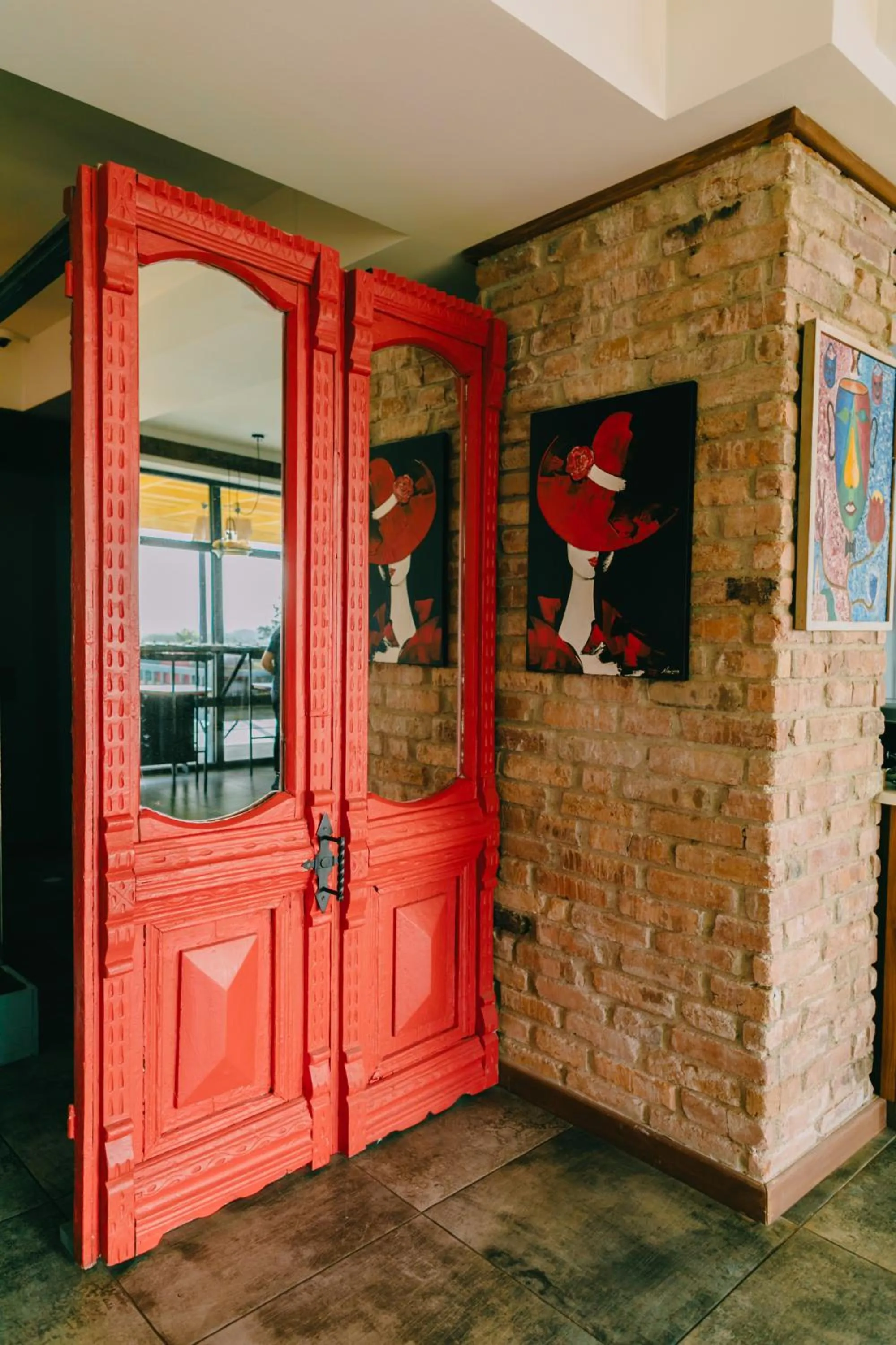 Restaurant/places to eat in Mtserlebi Resort