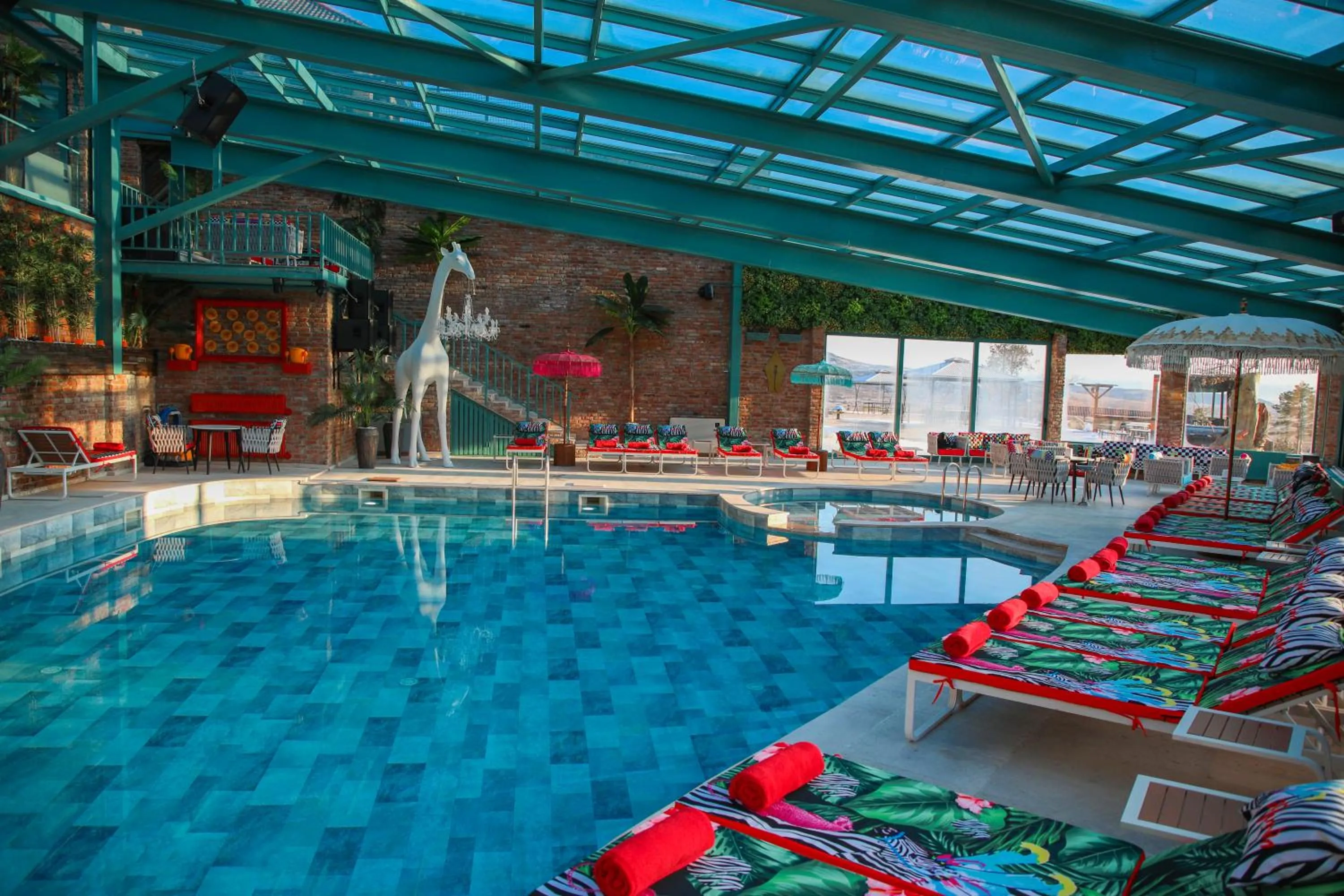 Swimming pool in Mtserlebi Resort