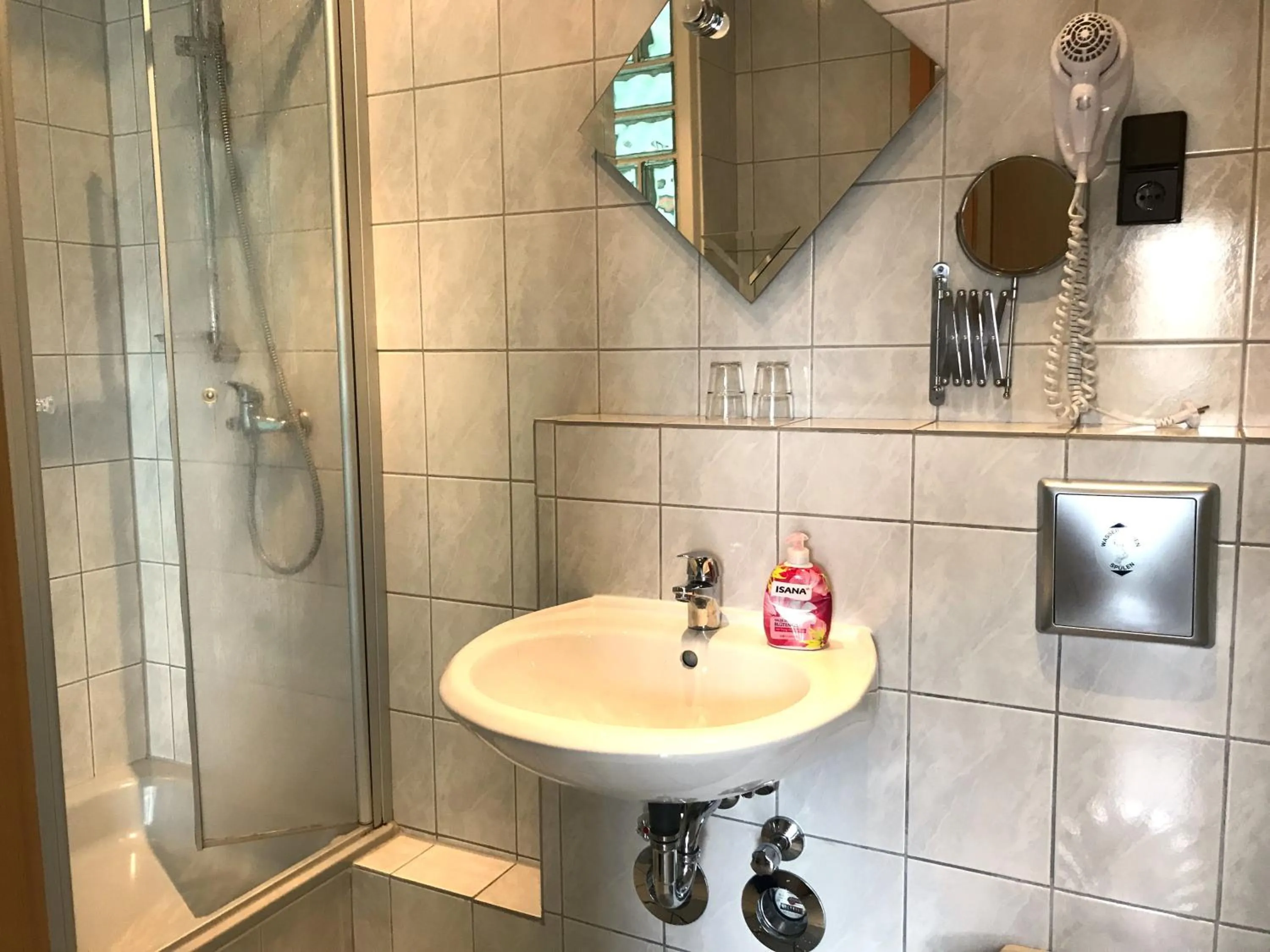 Bathroom in Hotel Restaurant Alt Laubach