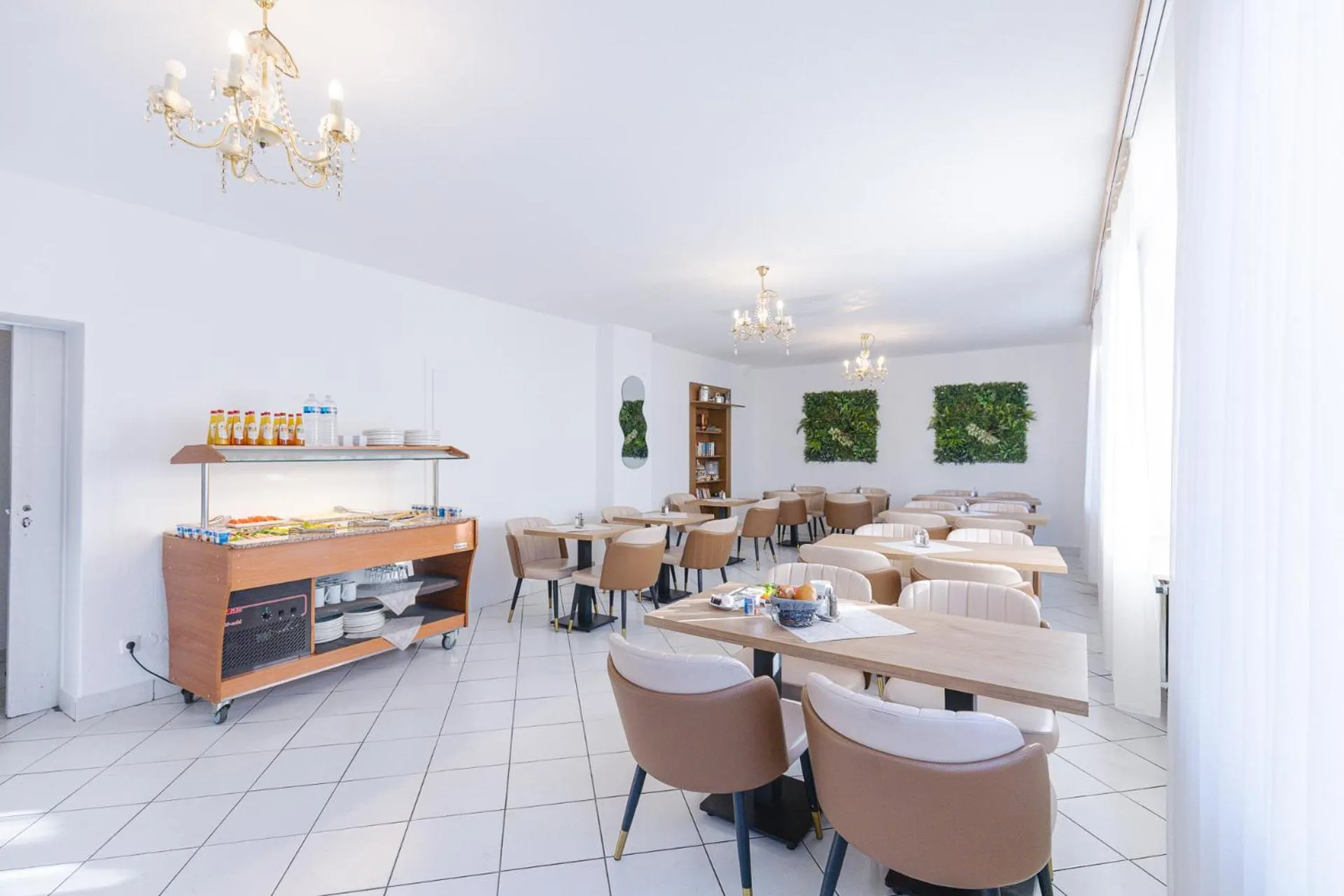 Breakfast in Liebig-Hotel